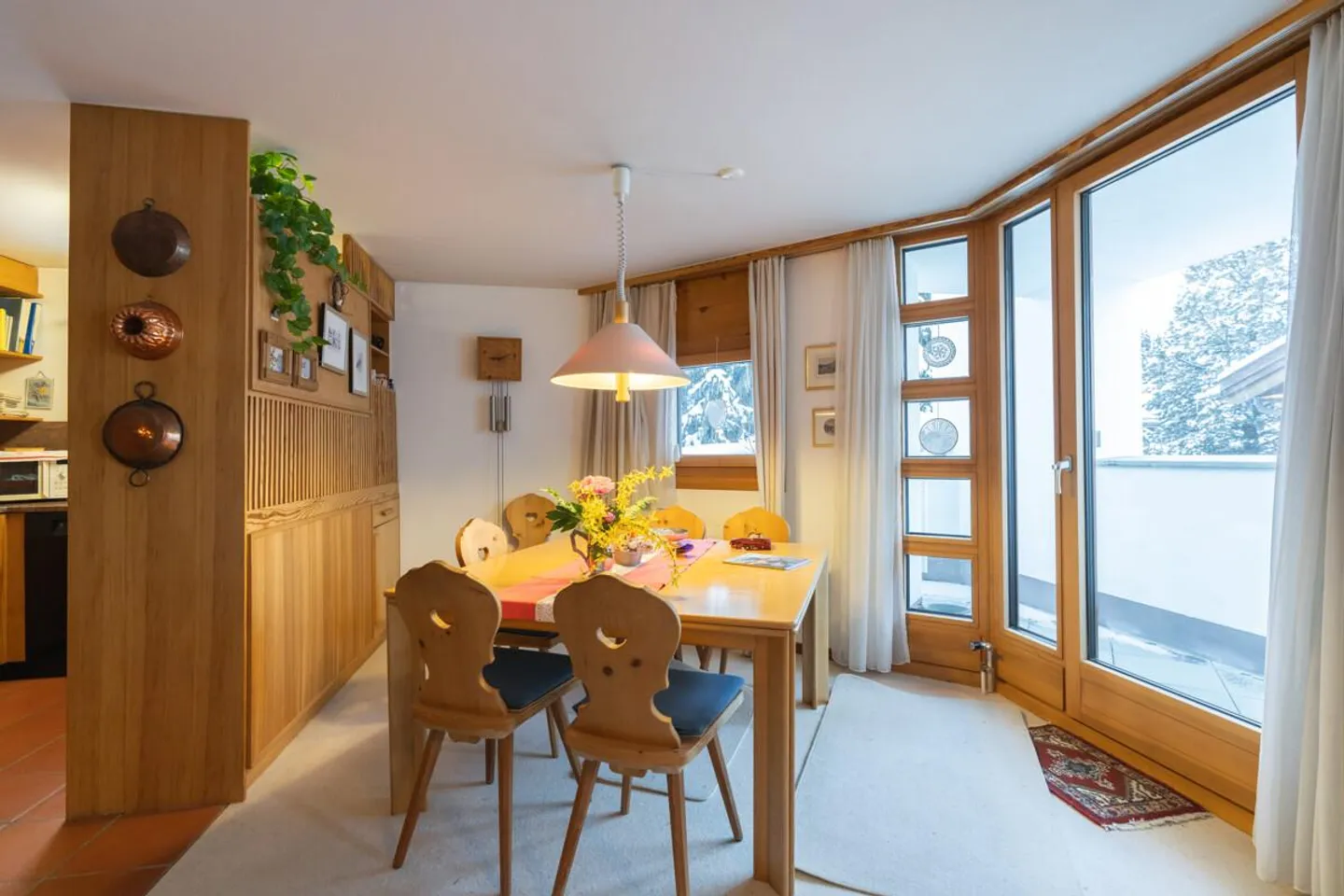 Celerina: Ruhige Ferienwohnung mit Balkon und Nähe zur Natur - Foto 2 von 5