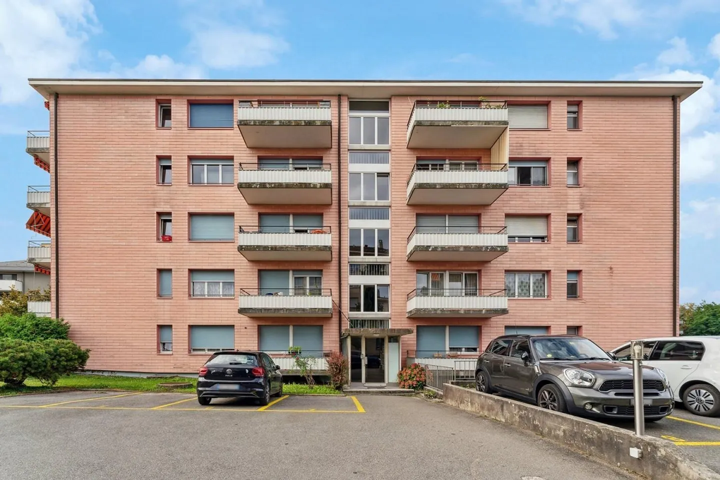 Bellissimo appartamento con 2 camere a Bussigny - Foto 1 di 7