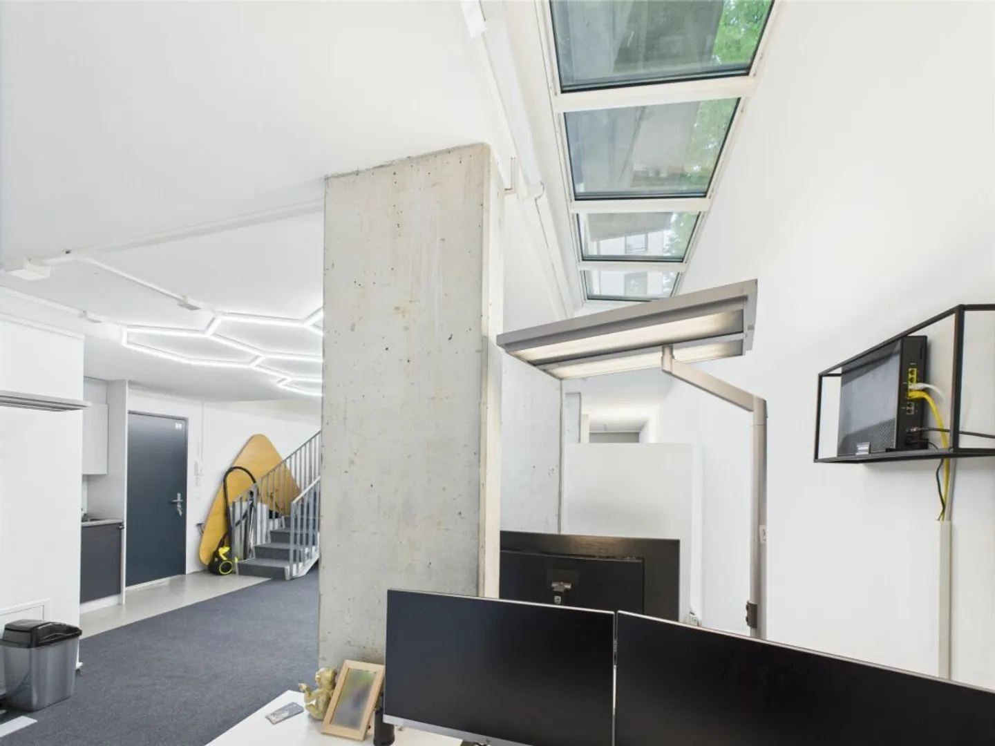Two Floors Character - Modern Commercial Unit with Charm & Location Advantage Copy - Photo 10 of 12