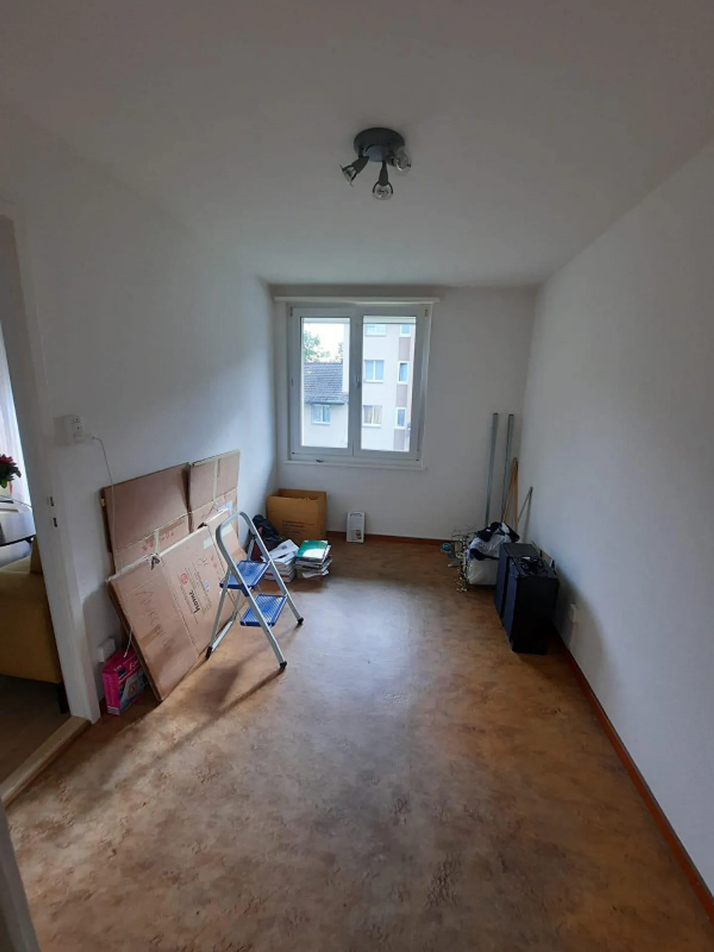 Zimmer in Wohngemeinschaft, Affoltern - Foto 1 von 8