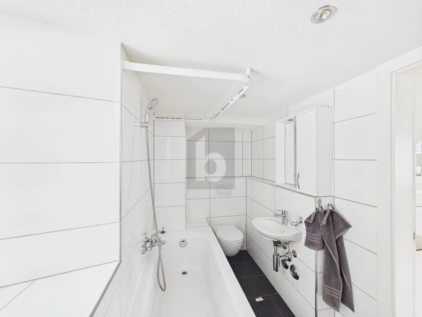 MEUBLÉ ET PRÊT À ÊTRE OCCUPÉ - Photo 5 sur 6