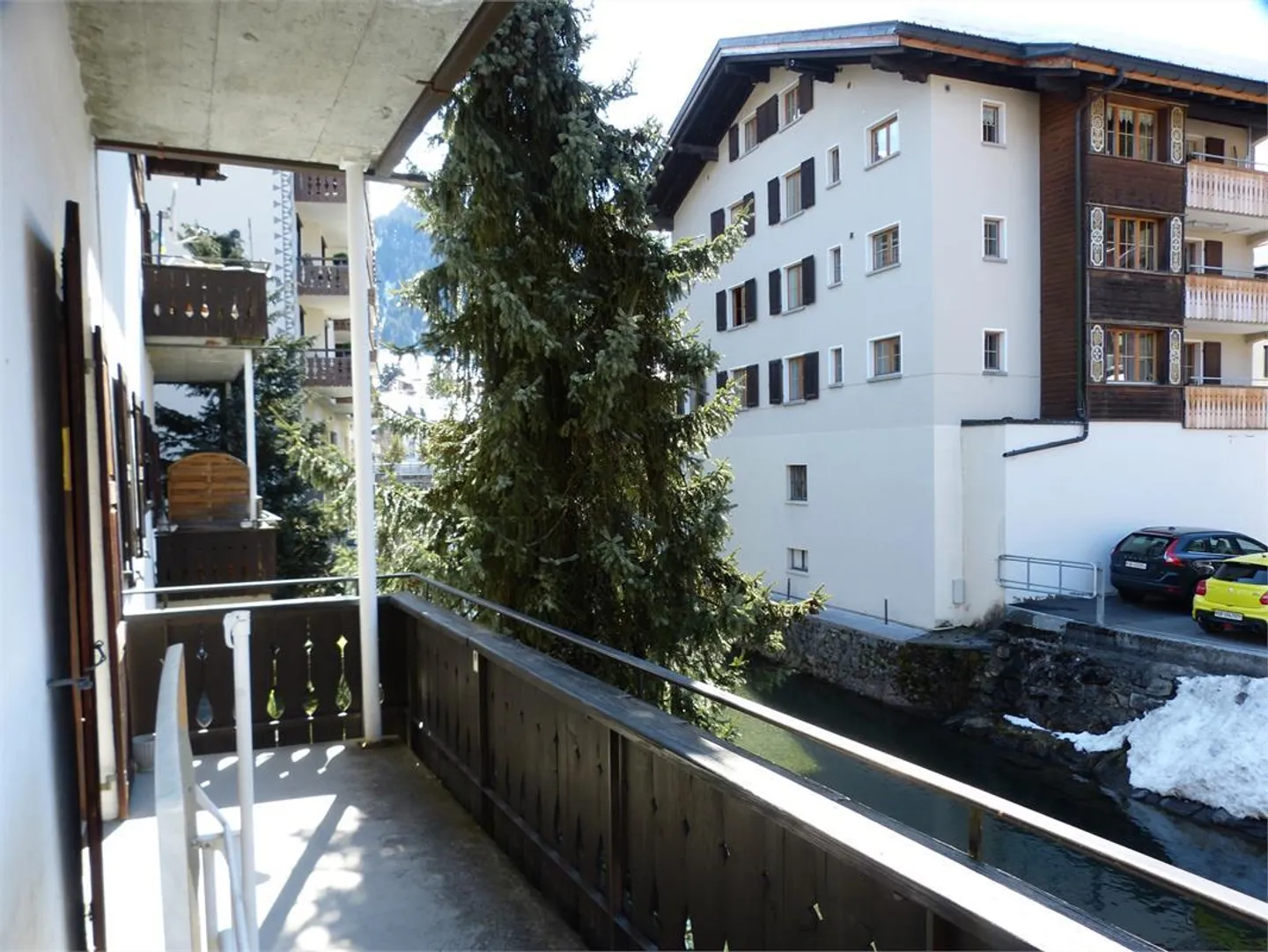 Zentrale Wohnung mit grossem Balkon zum Fluss "Landquart" - Foto 3 von 15