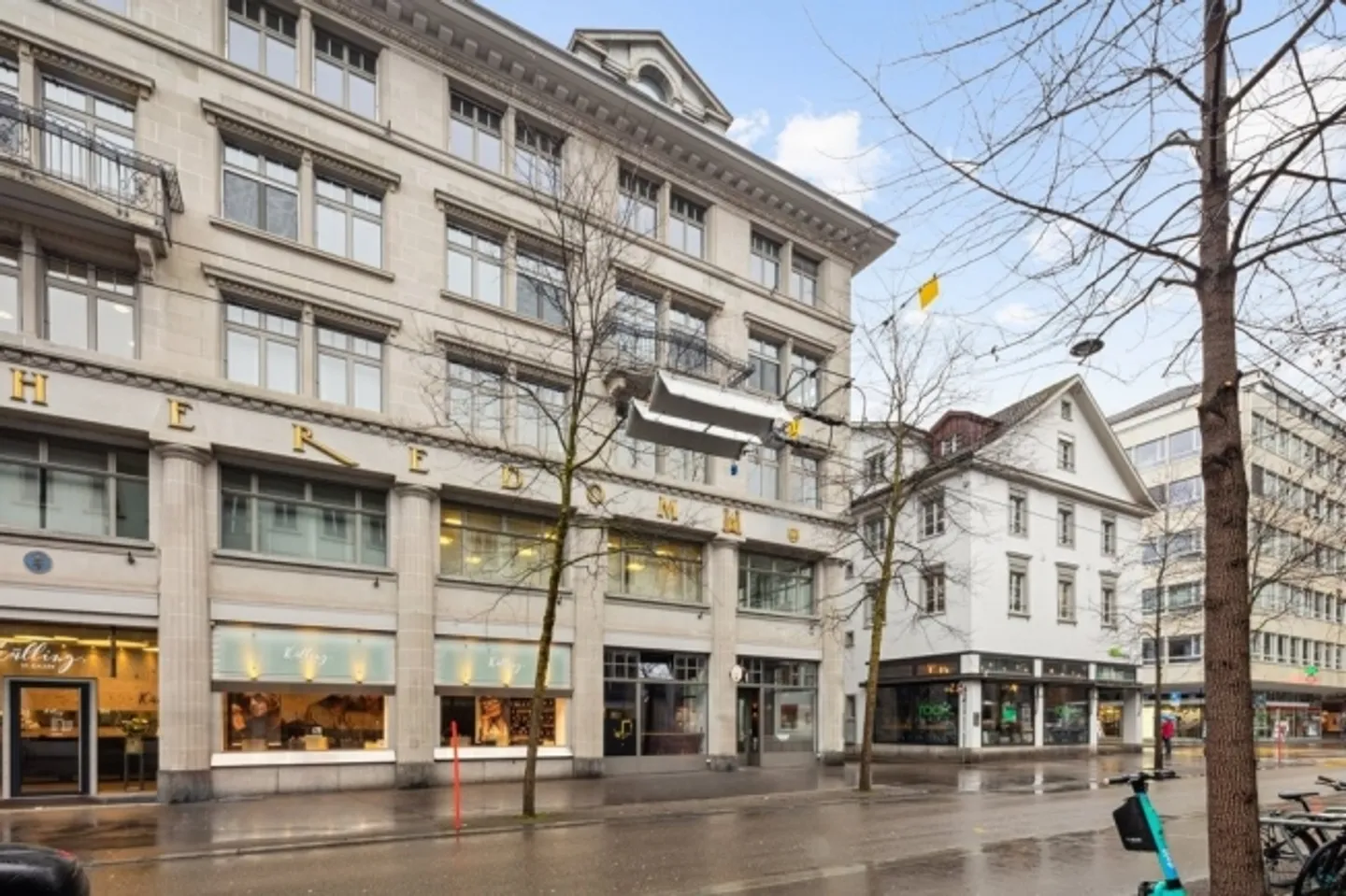 Espace commercial attrayant dans un emplacement central - Photo 2 sur 10