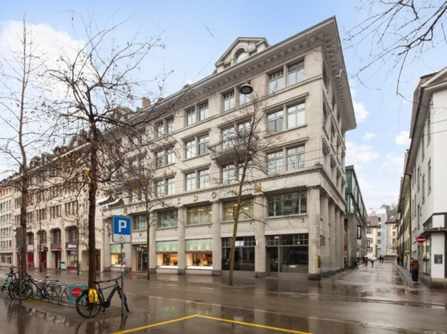 Espace commercial attrayant dans un emplacement central - Photo 3 sur 10