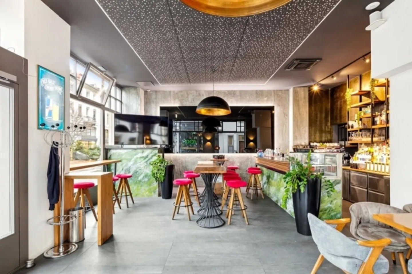 Espace commercial attrayant dans un emplacement central - Photo 4 sur 10