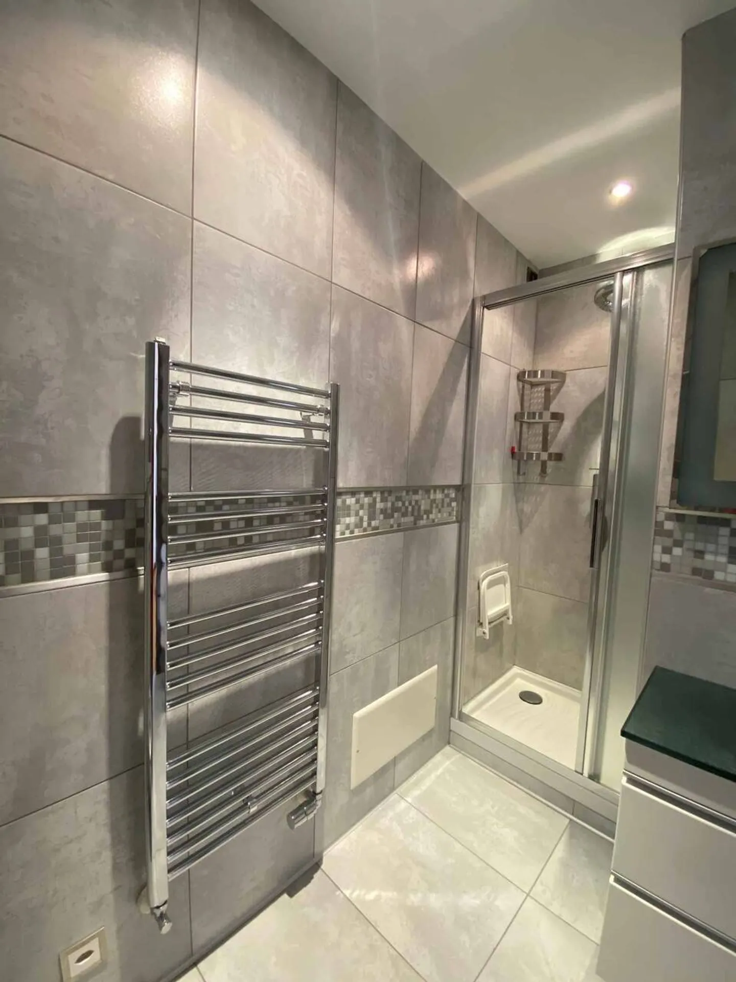 APPARTAMENTO DI 3 STANZE - Foto 7 di 12