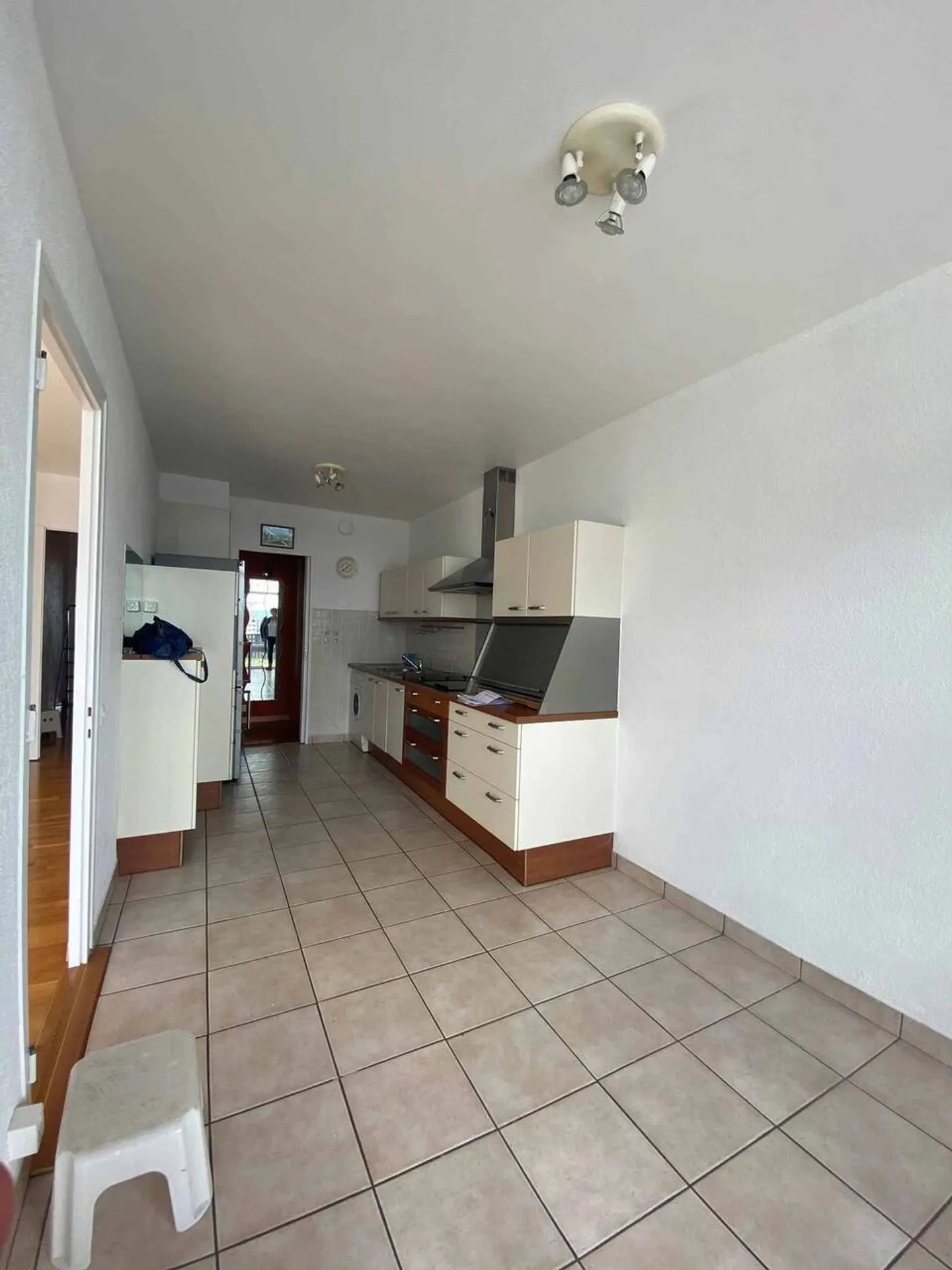 APPARTAMENTO DI 3 STANZE - Foto 8 di 12