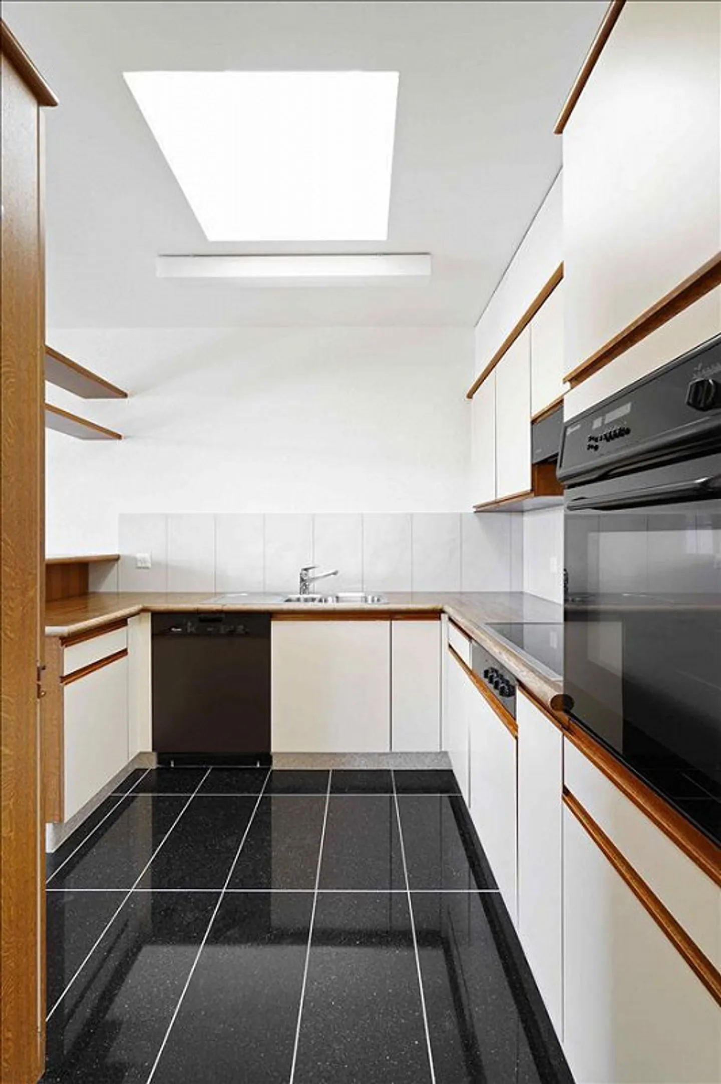 Appartamento accogliente con camino - Foto 4 di 9