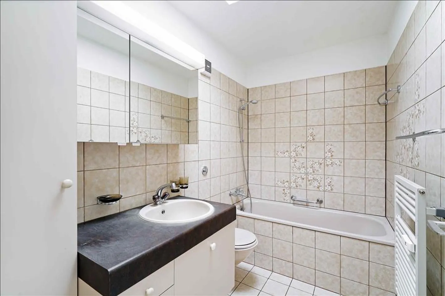 Appartamento accogliente con camino - Foto 5 di 9