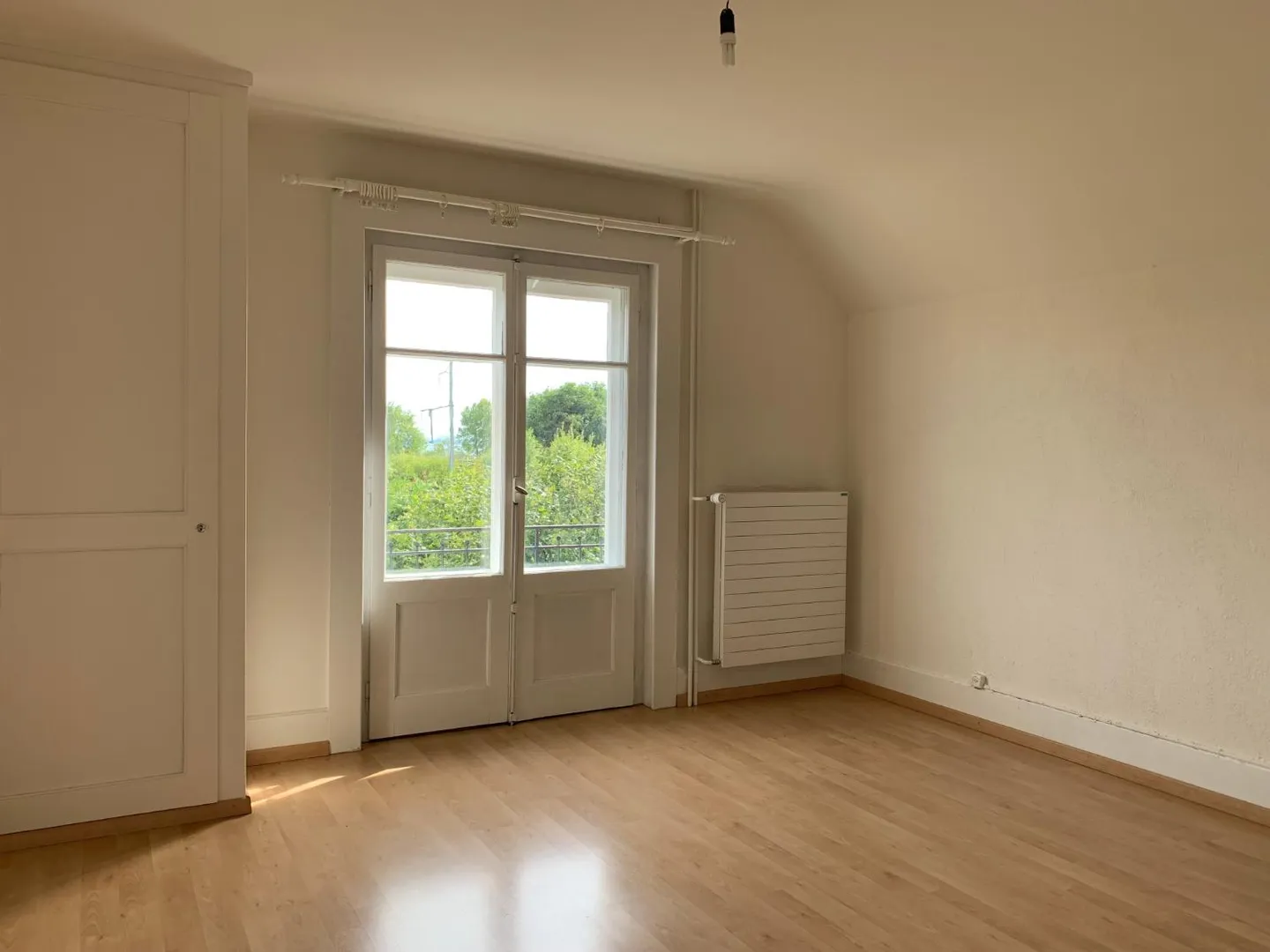 Detached villa with 4 rooms and garden - Photo 3 of 13
