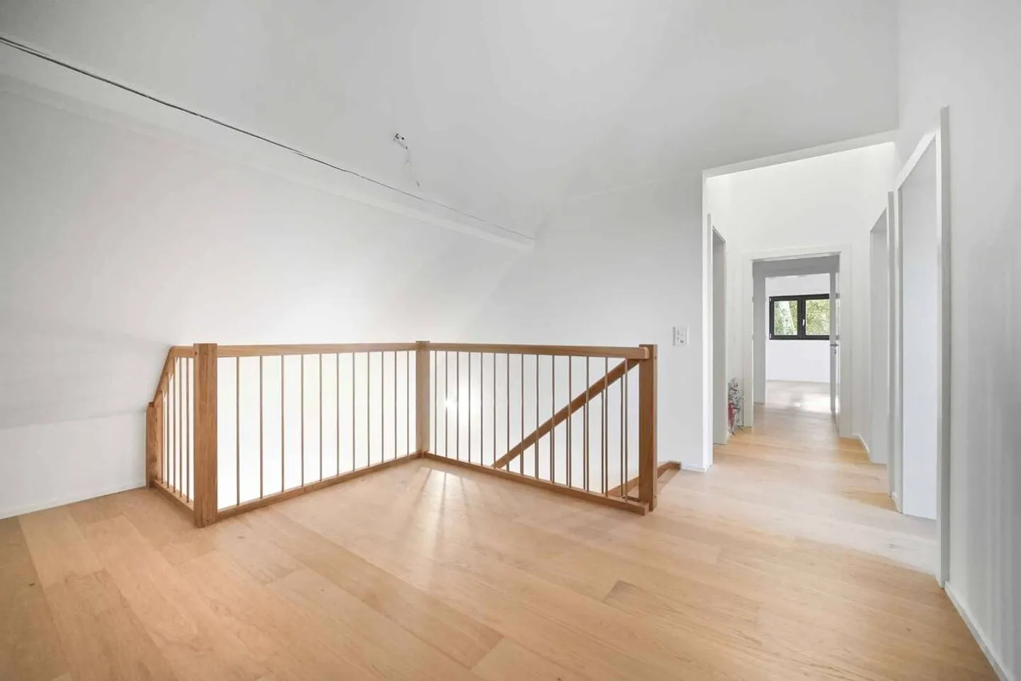 Charming Individual Villa - Photo 8 of 13