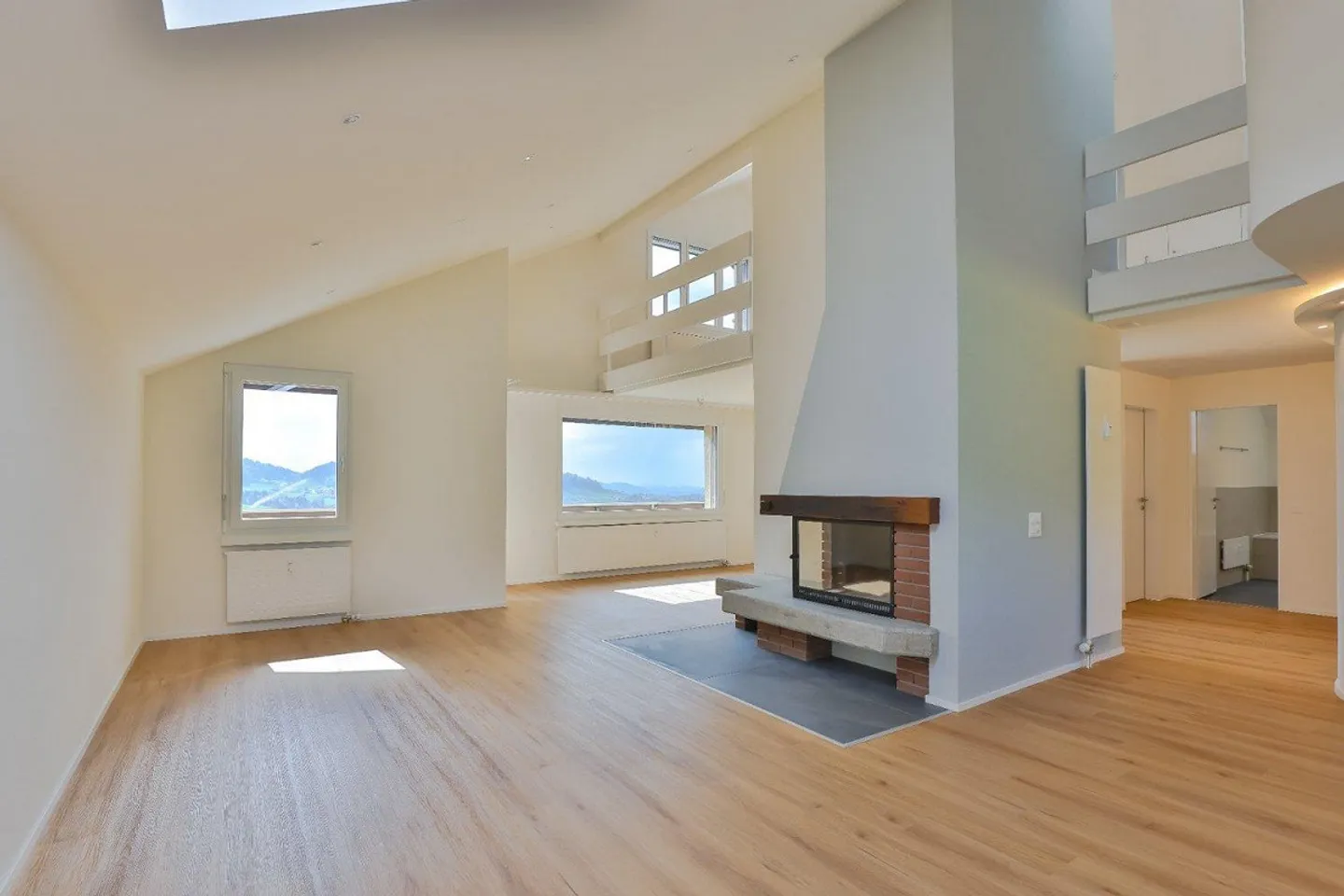 Geräumige Duplex-Wohnung in Herisau - Foto 3 von 11