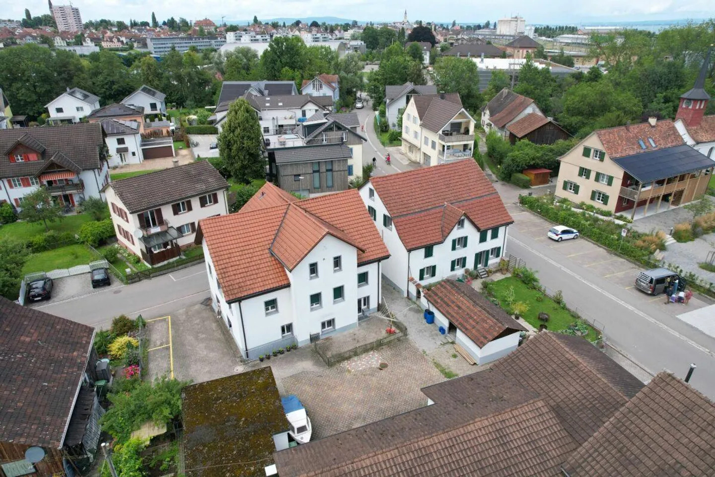 Attractive investment with two fully rented multi-family houses - Photo 2 of 12