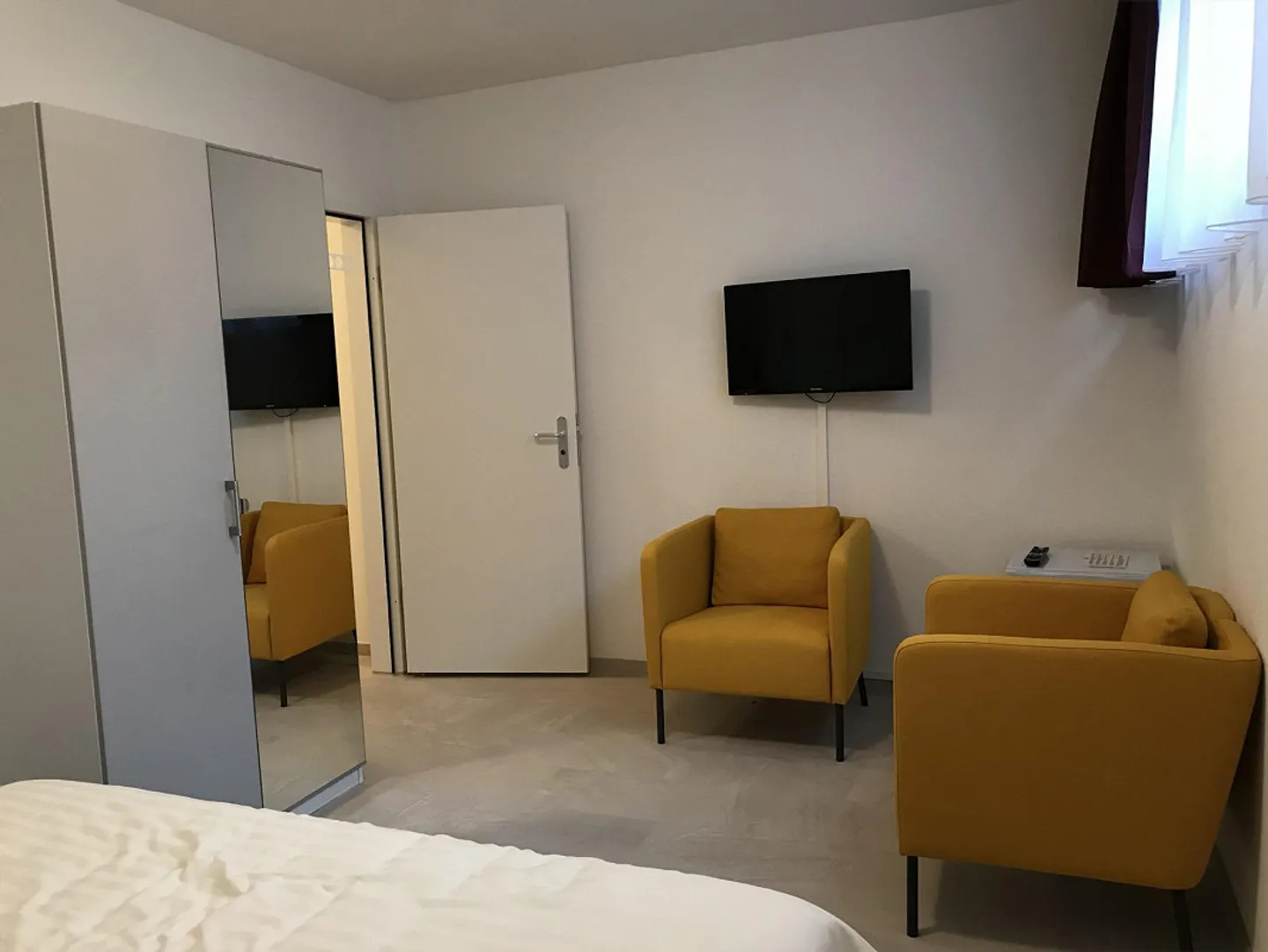 1.0 Room Apartment - Photo 5 of 8