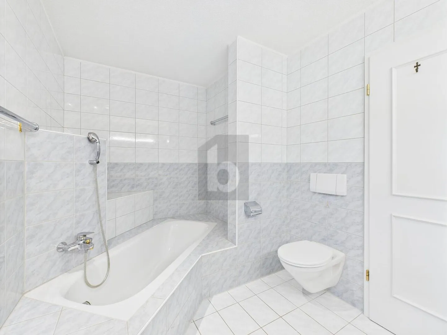 IN A POPULAR LOCATION WITH LARGE ROOMS! - Photo 5 of 6