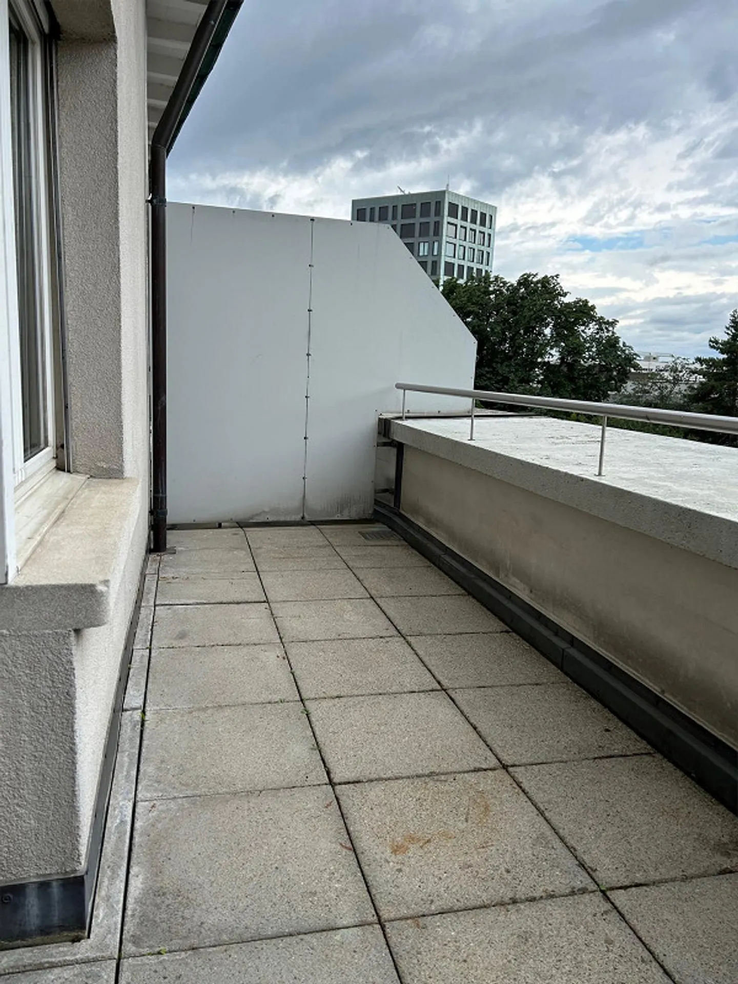 Attic with Balcony near SBB Station - Photo 4 of 4