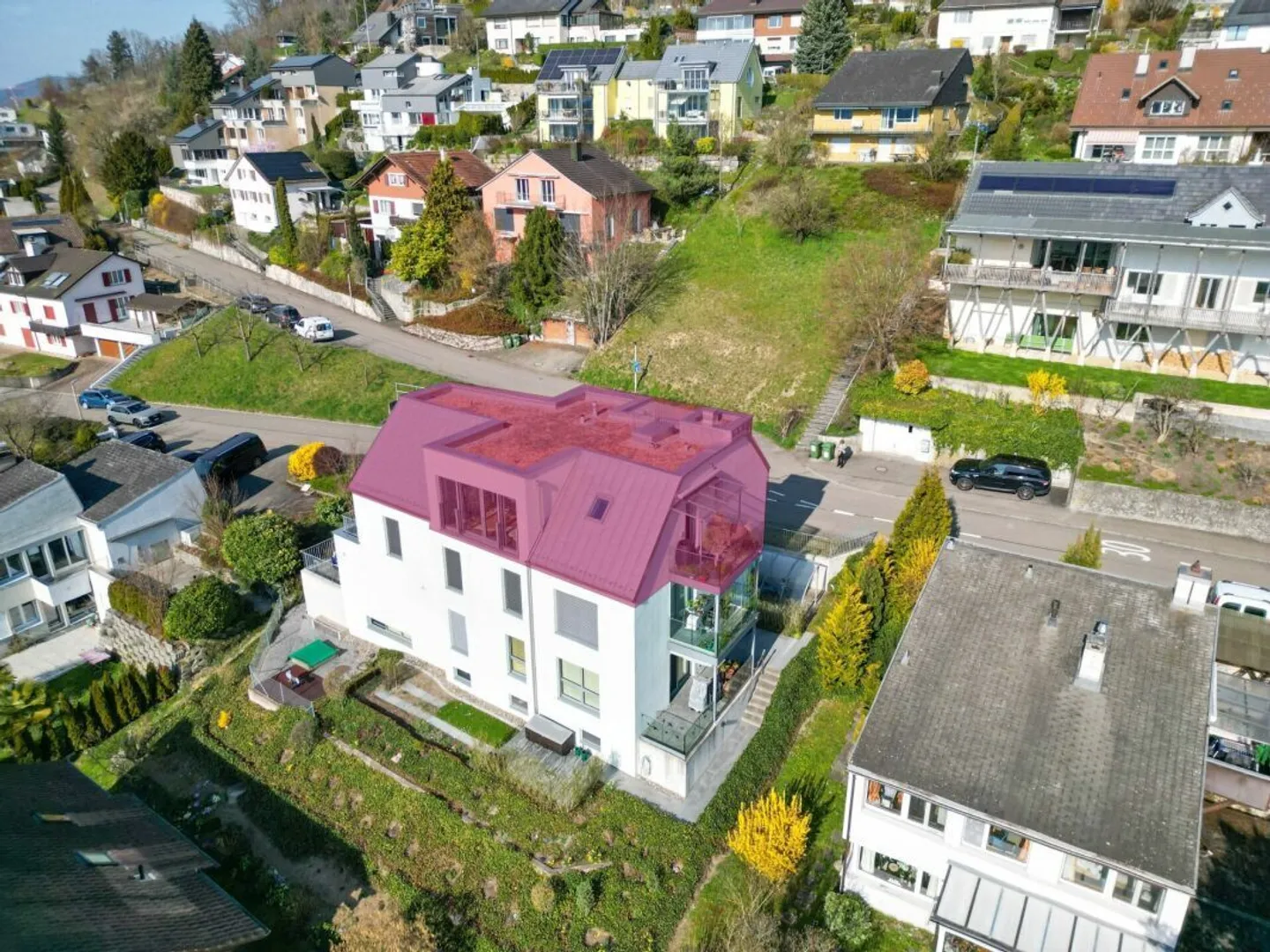 Spacious Living with a View over Bachenbülach - Photo 11 of 13