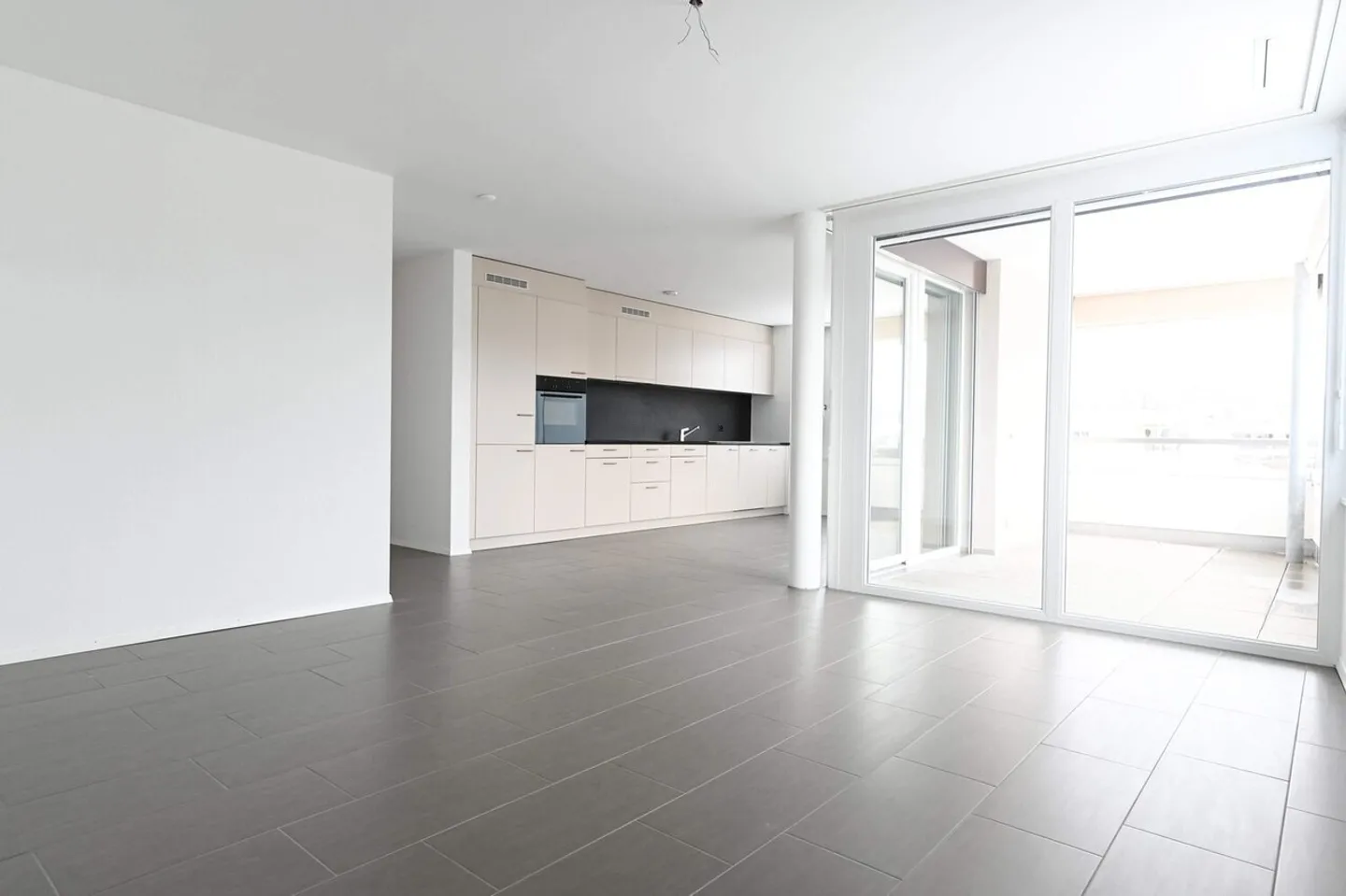 «3.5 Zimmerwohnung im 2. Stock!» - Foto 7 von 10