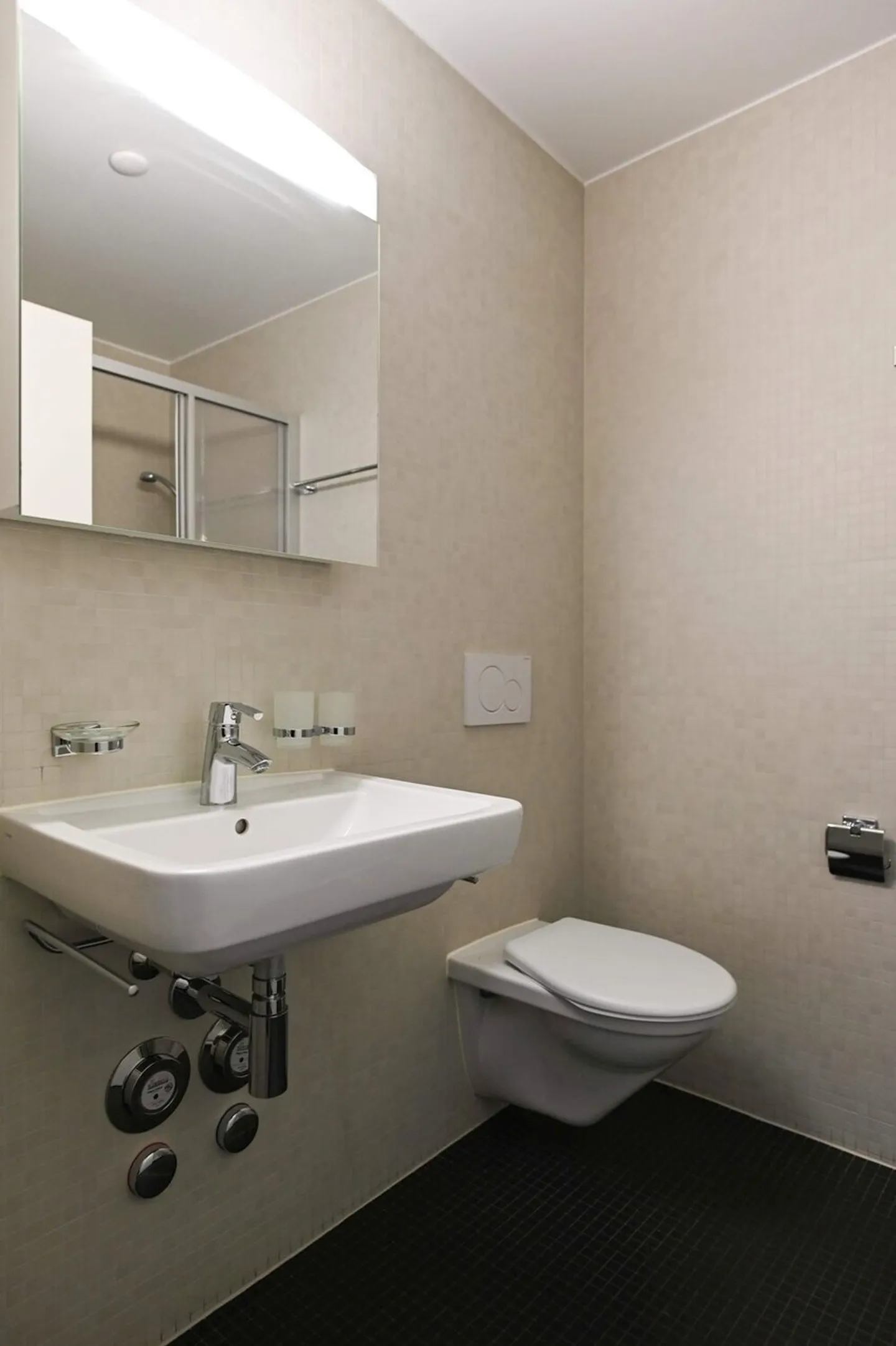 «3.5 Zimmerwohnung im 2. Stock!» - Foto 10 von 10