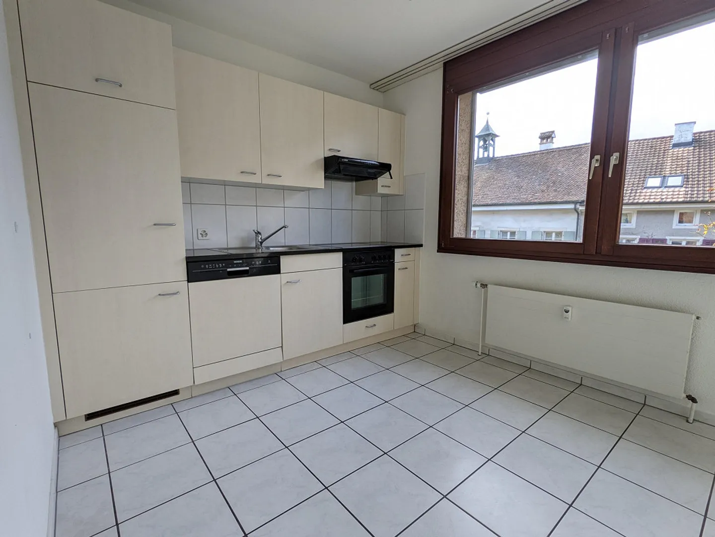 Appartamento 4,5 stanze nel vecchio centro del villaggio di Münchenstein - Foto 2 di 12