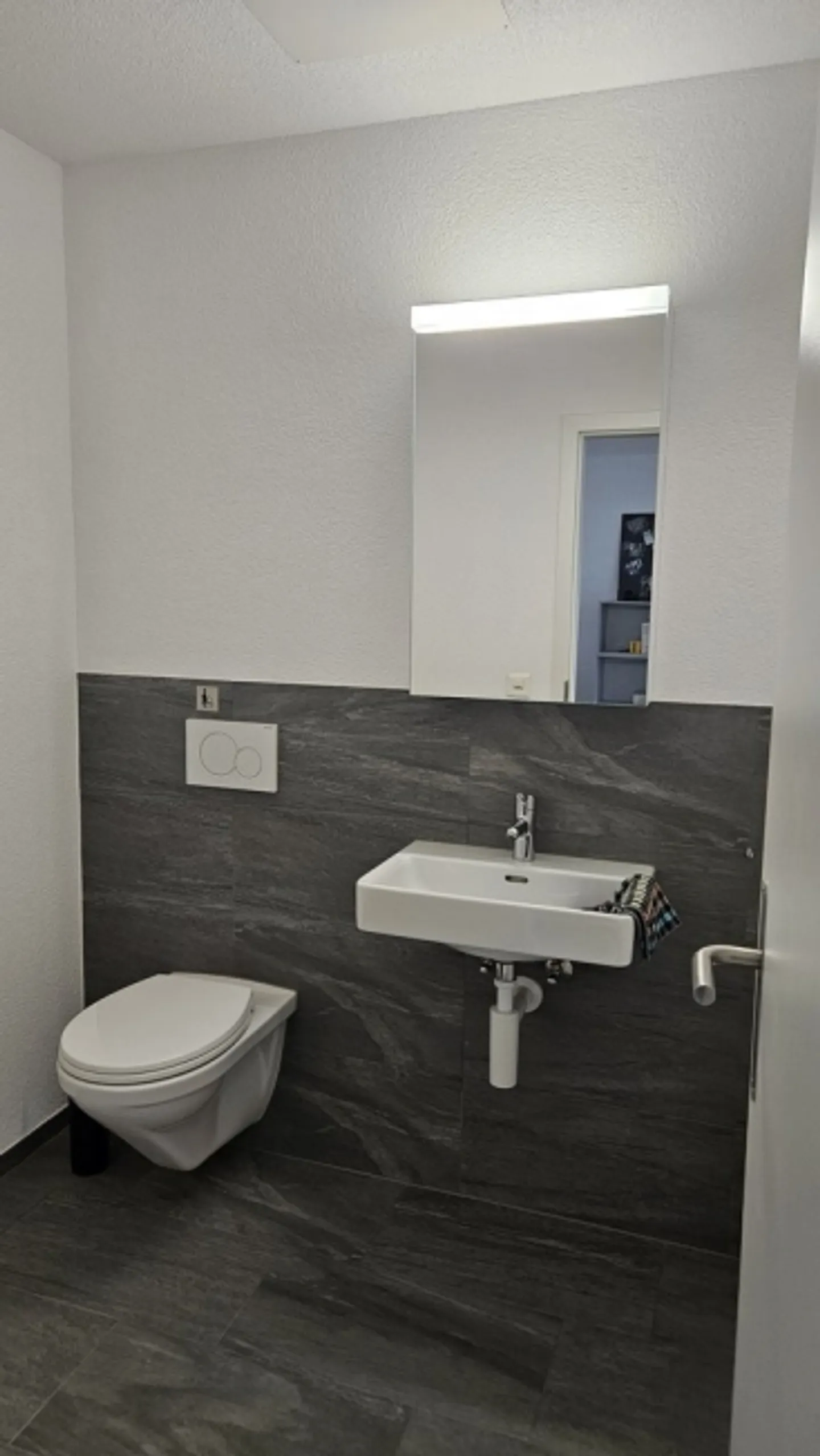 Office space for rent - Photo 4 of 7