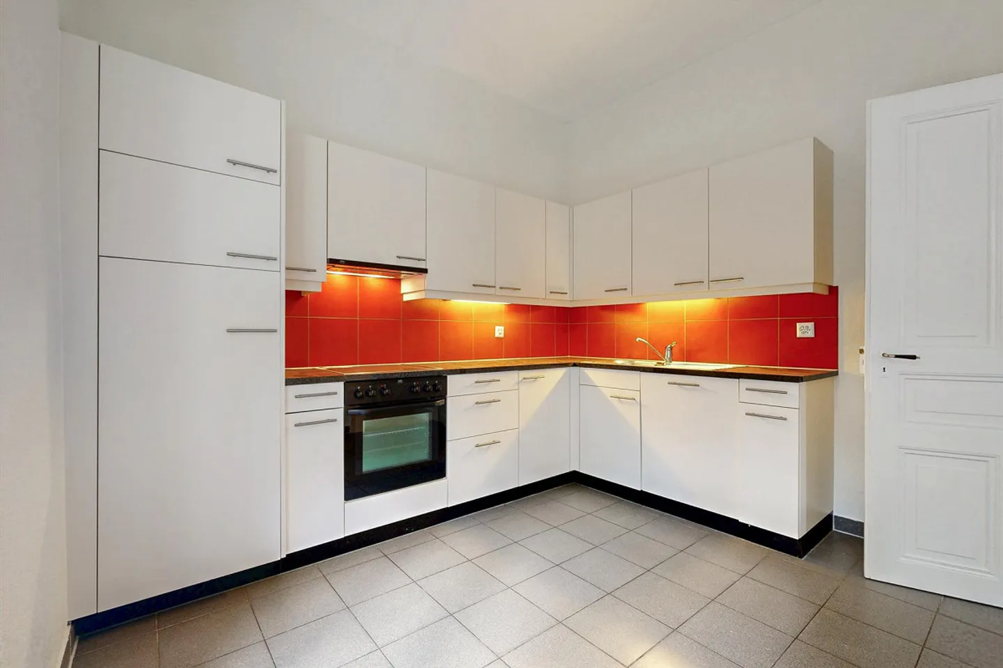 Apartment for rent - Photo 6 of 9