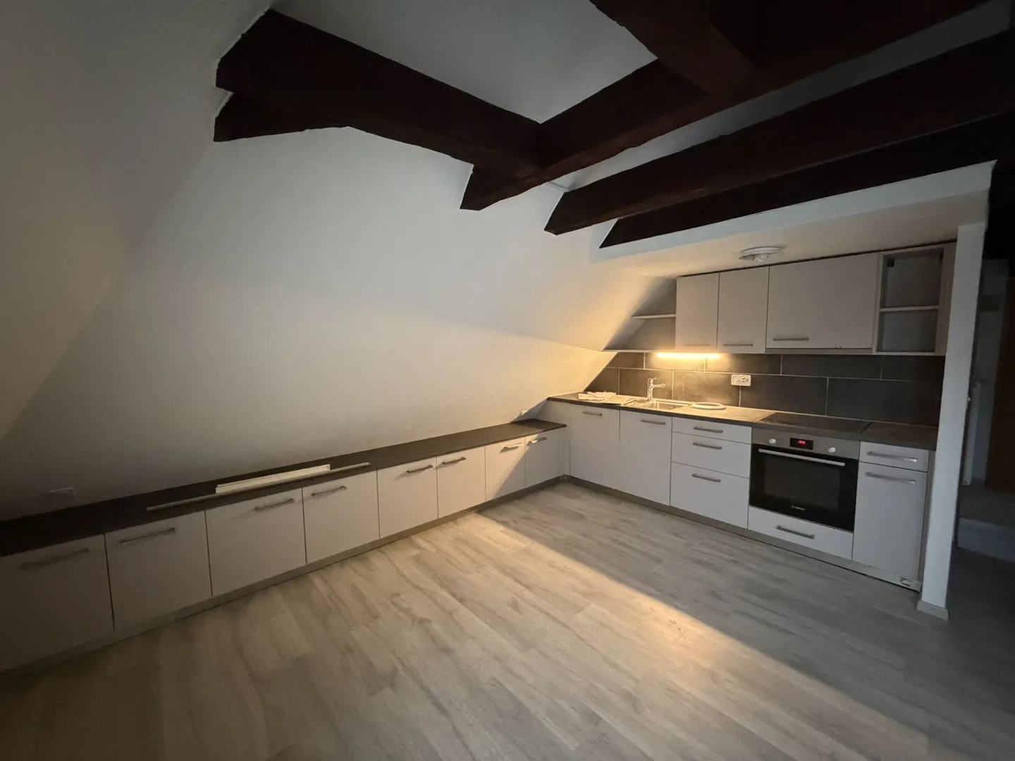 Le Locle, bel appartamento ristrutturato di 2,5 locali - Foto 1 di 4