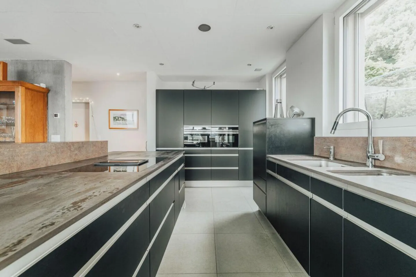 Exclusive 6.5-Room Terrace Apartment with Alpine View - Photo 8 of 21