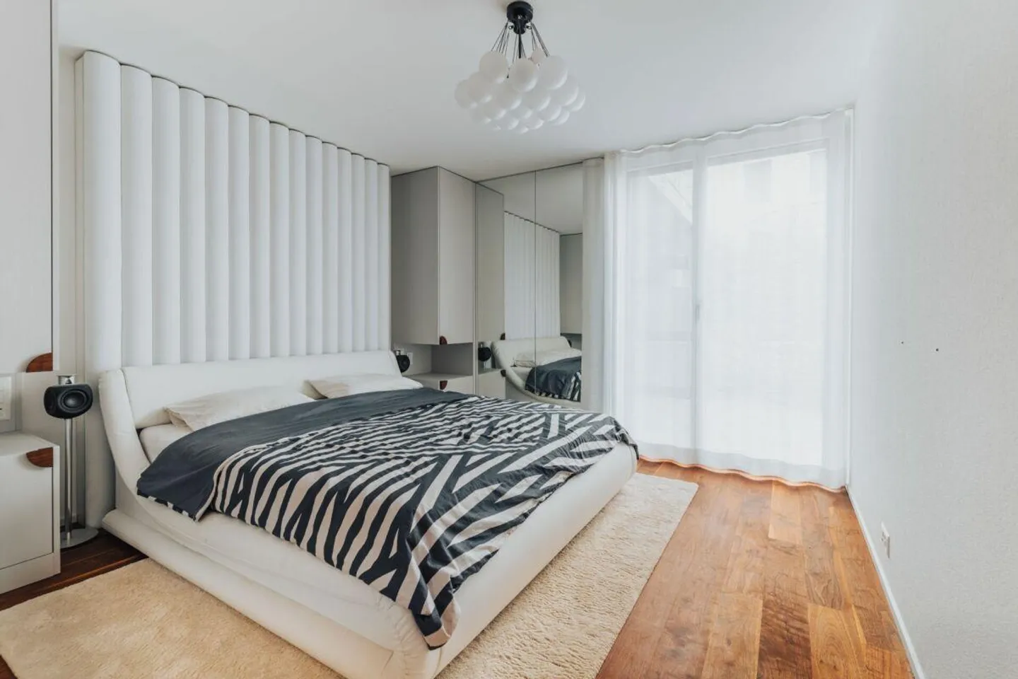 Exclusive 6.5-Room Terrace Apartment with Alpine View - Photo 12 of 21