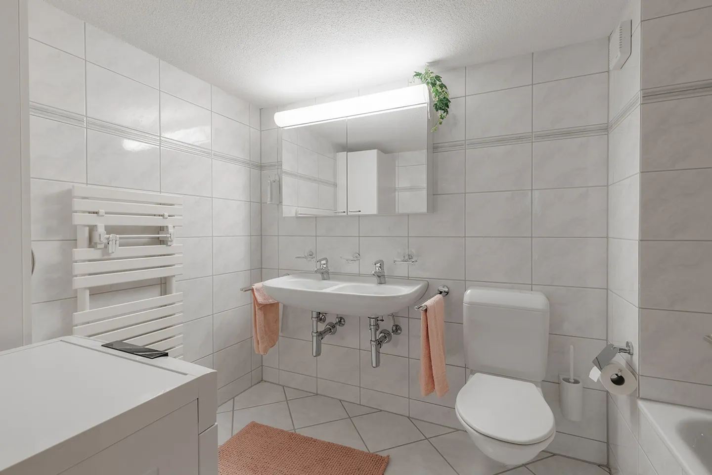 Sonnenverwöhnte Wohnung mit Garten - Foto 5 von 8