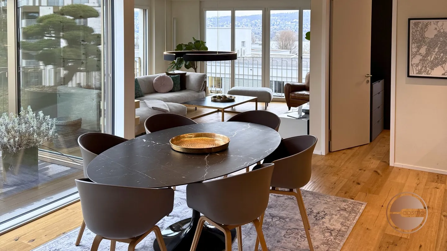 EXKLUSIVE ATTIKAWOHNUNG MIT ATEMBERAUBENDER AUSSICHT / EXCLUSIVE PENTHOUSE WITH BREATHTAKING VIEWS - Foto 3 von 13