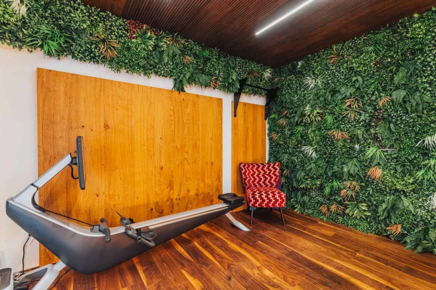 Exclusive 6.5-Room Terrace Apartment with Alpine View - Photo 17 of 21