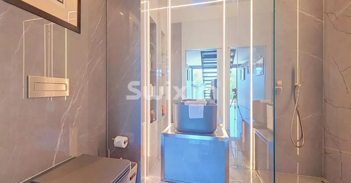 Loft attico con caratteristiche uniche - Foto 6 di 12