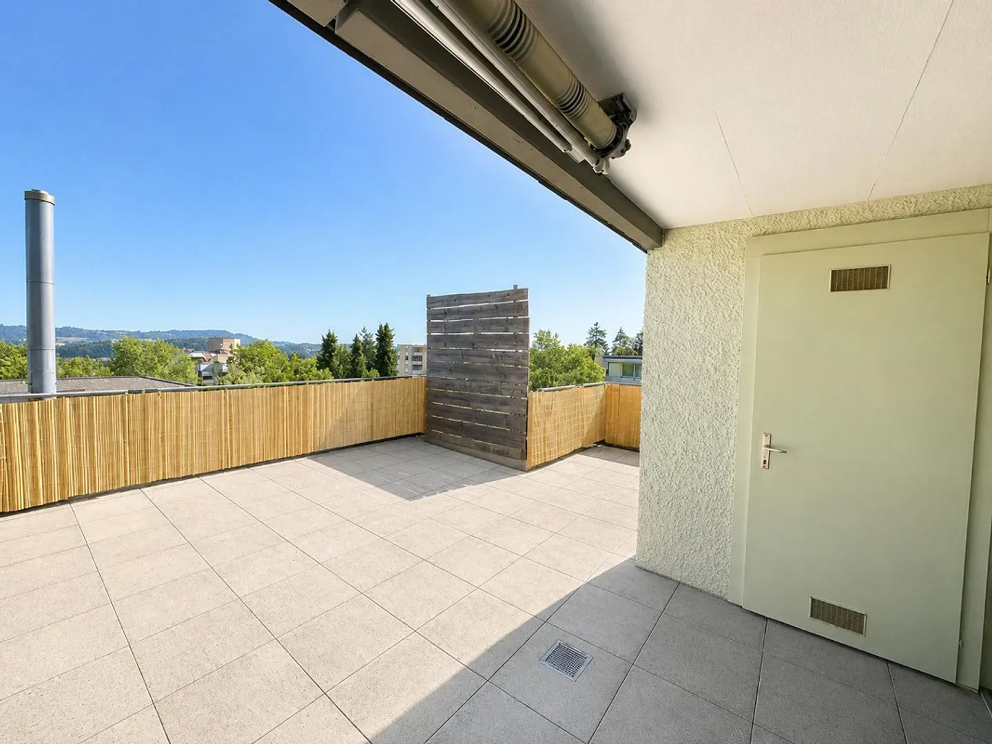 Family Apartment with Spacious Terrace - Photo 2 of 10