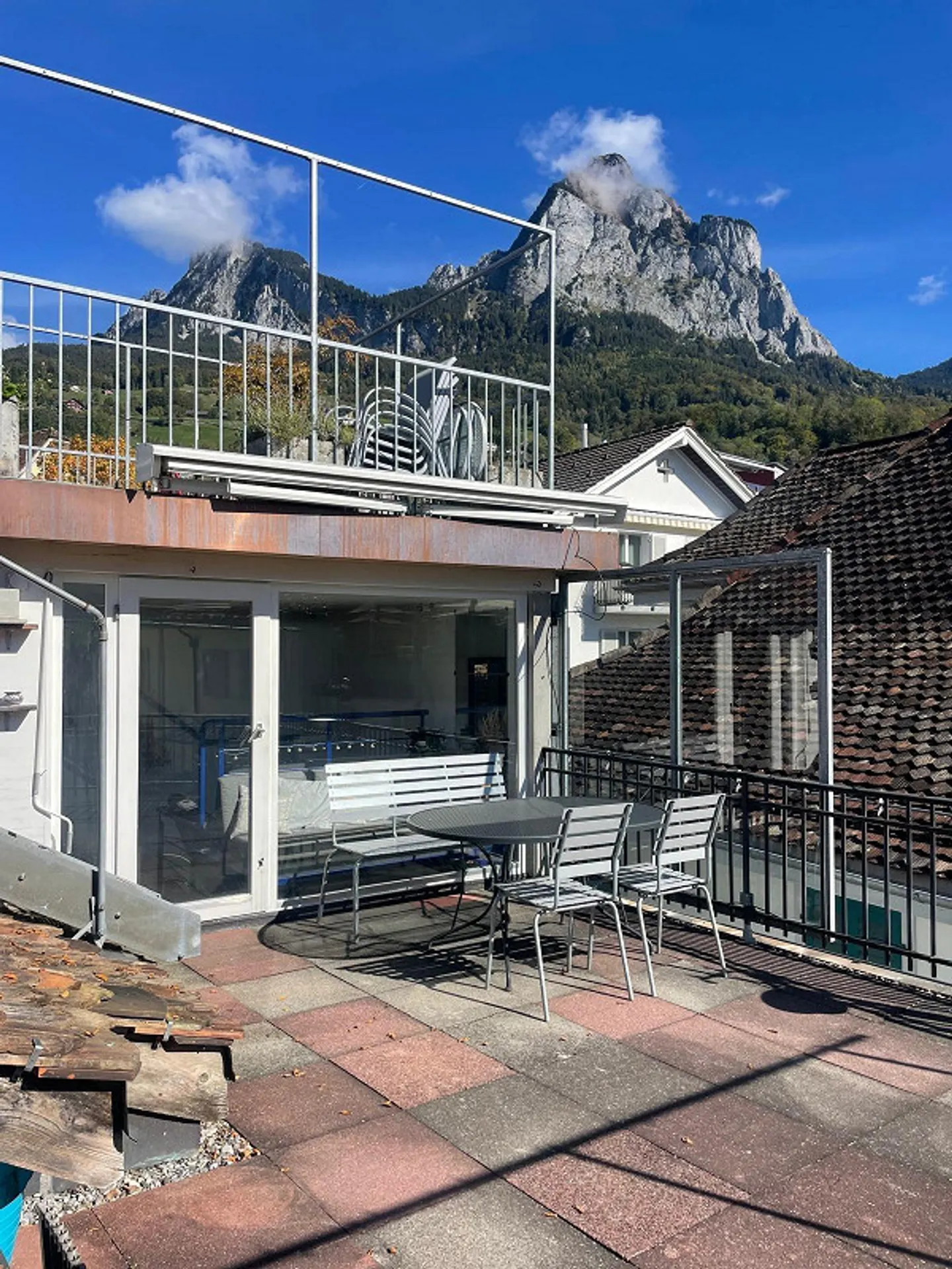 Old building apartment in the heart of Schwyz - Photo 9 of 11
