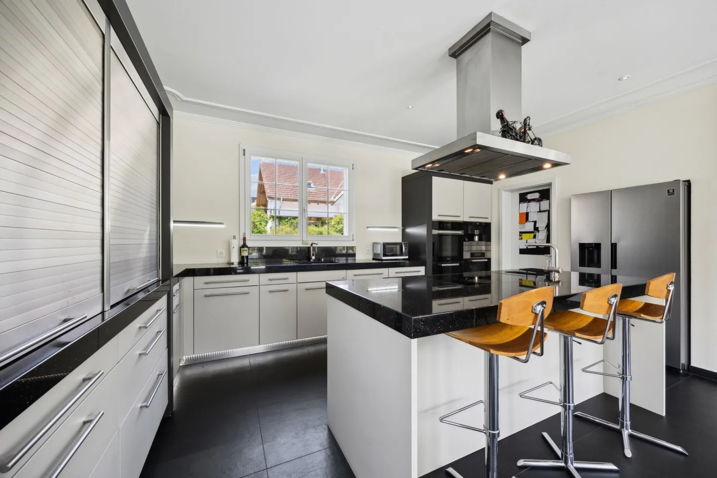 «10.5-Zimmer-Villa – Ländliche Eleganz mit Gästehaus» - Foto 3 von 15