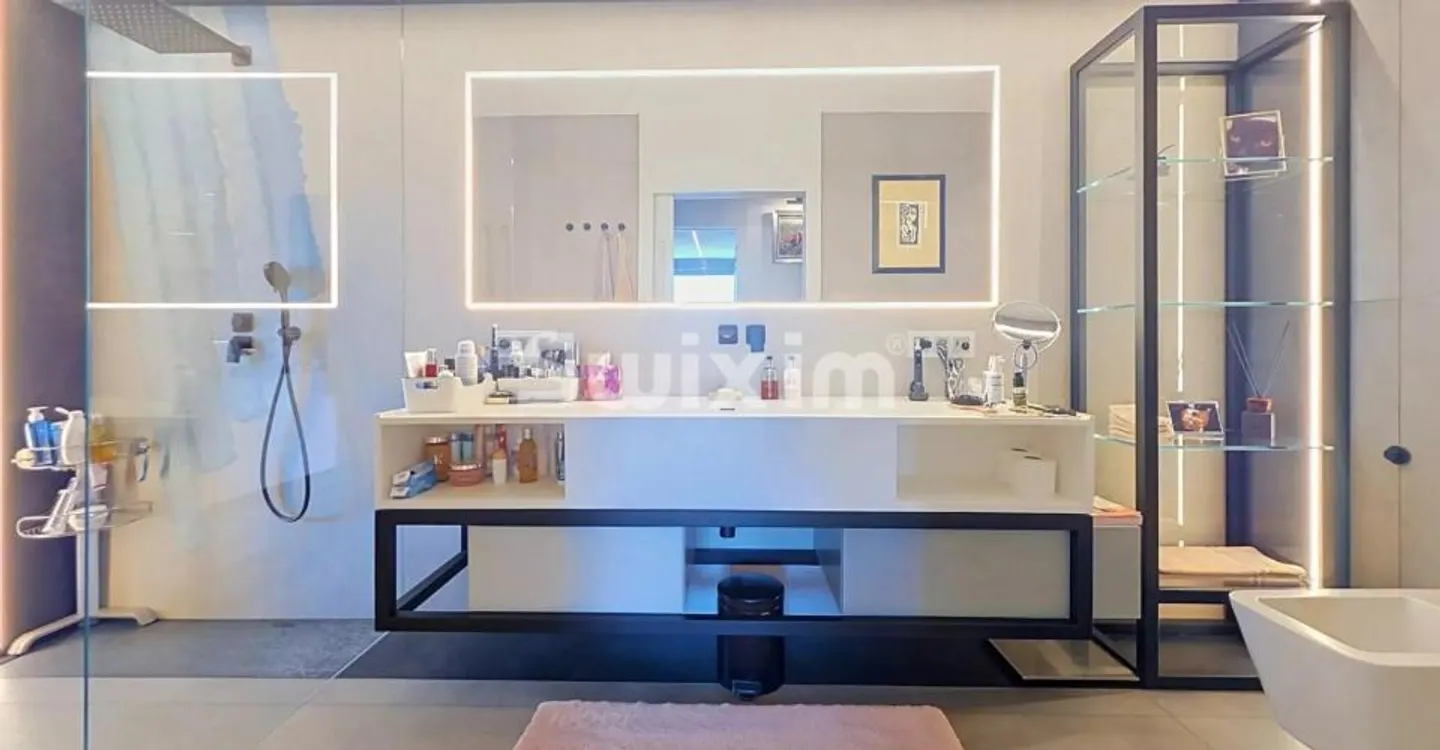 Loft attico con caratteristiche uniche - Foto 8 di 12