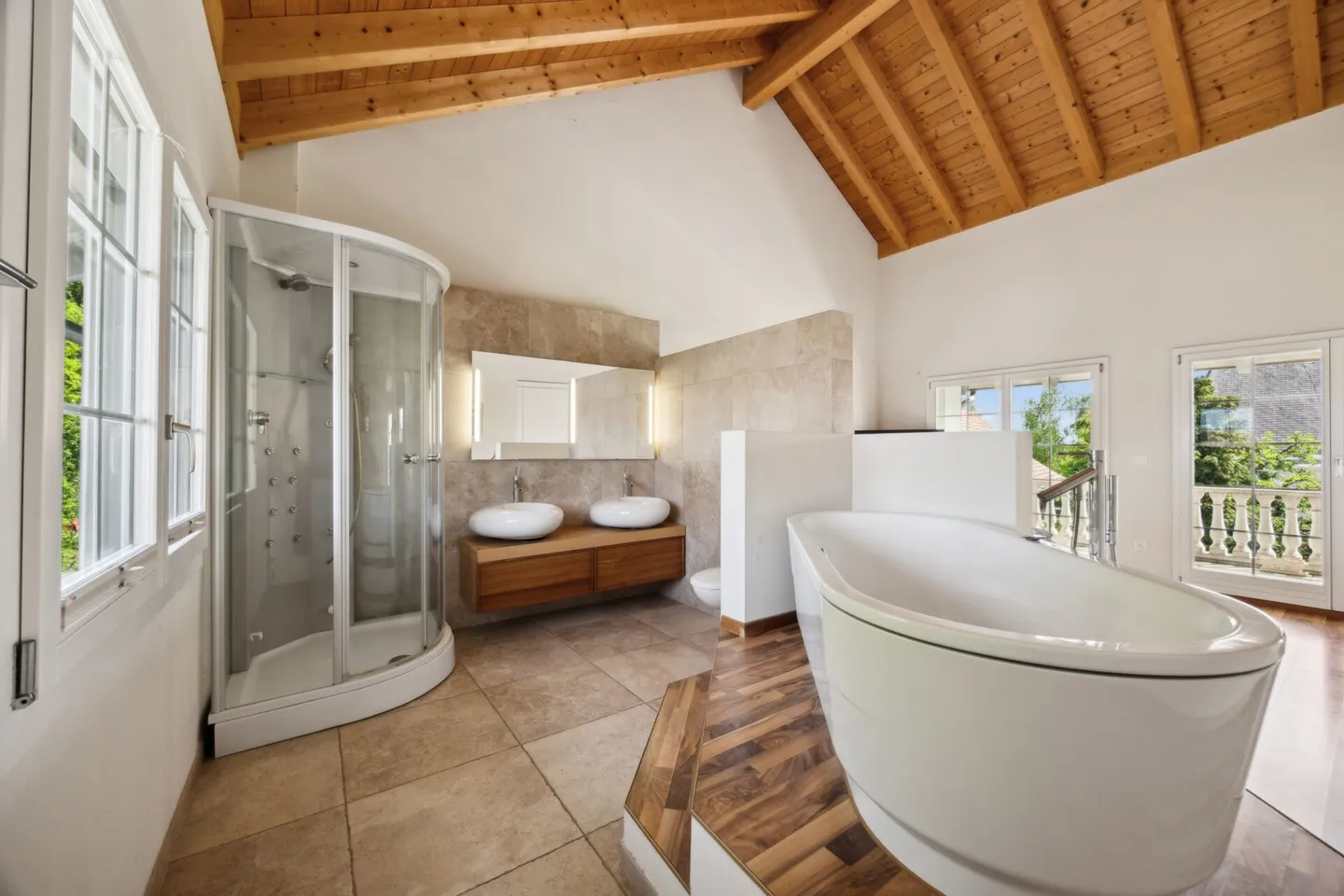 «10.5-Zimmer-Villa – Ländliche Eleganz mit Gästehaus» - Foto 7 von 15