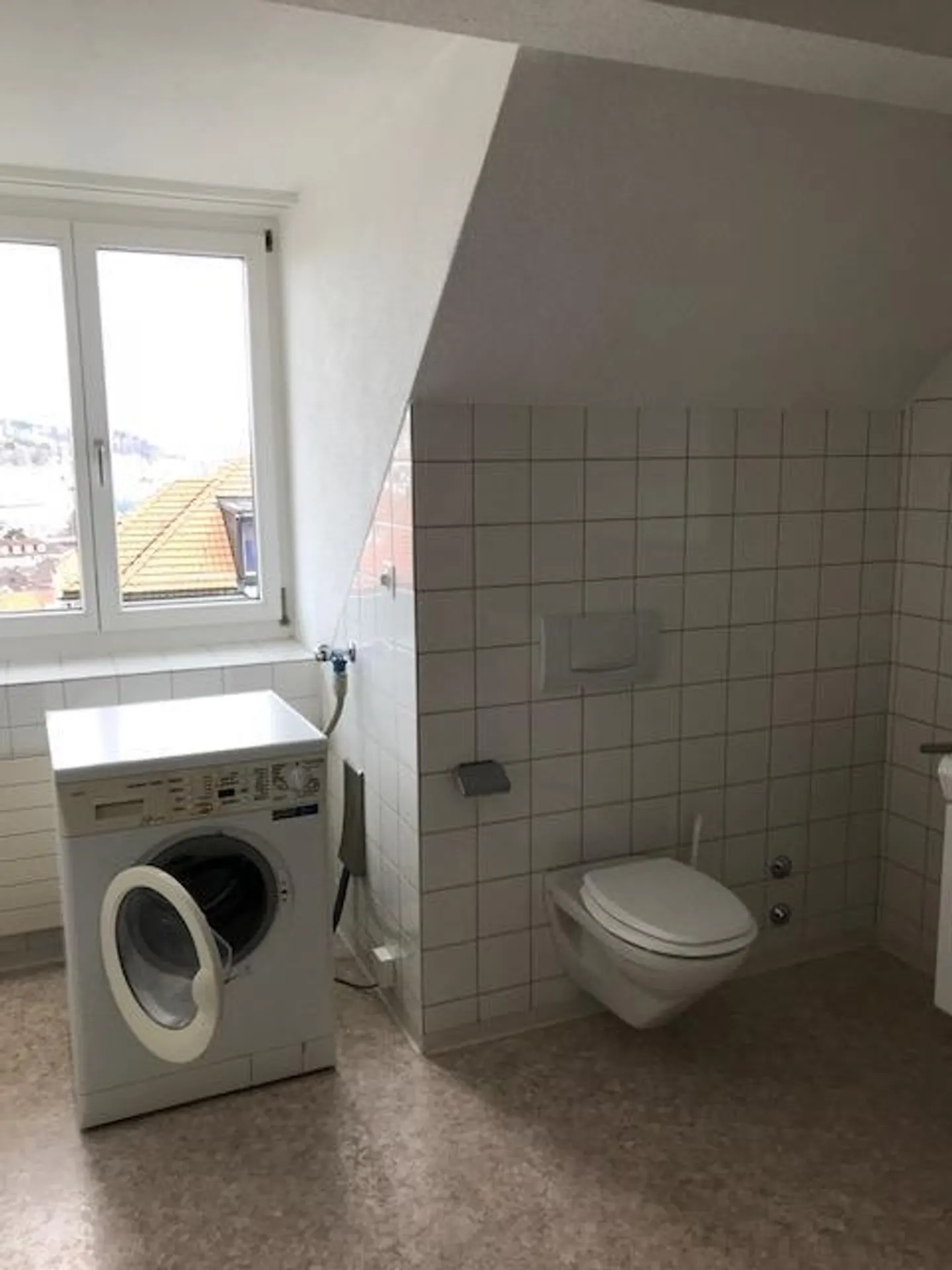 Helle 5-Zimmerwohnung mit Terrasse - Foto 4 von 15