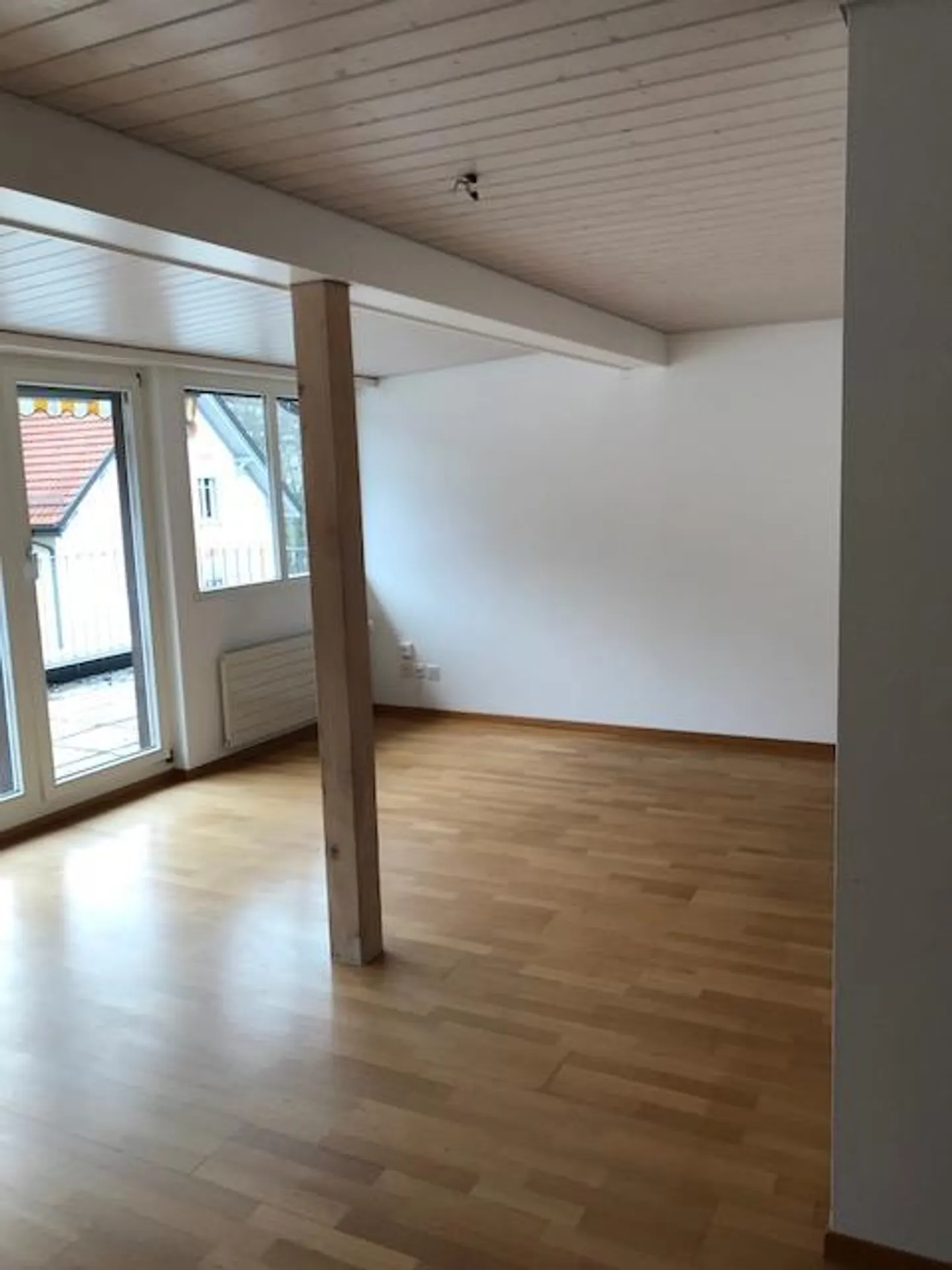 Helle 5-Zimmerwohnung mit Terrasse - Foto 12 von 15