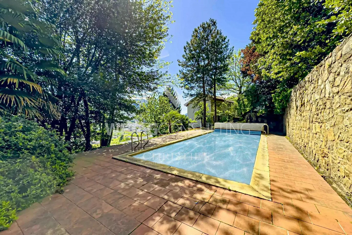 Lugano-Canobbio: villa in vendita con piscina e vista sul lago di Lugano... - Foto 6 di 13
