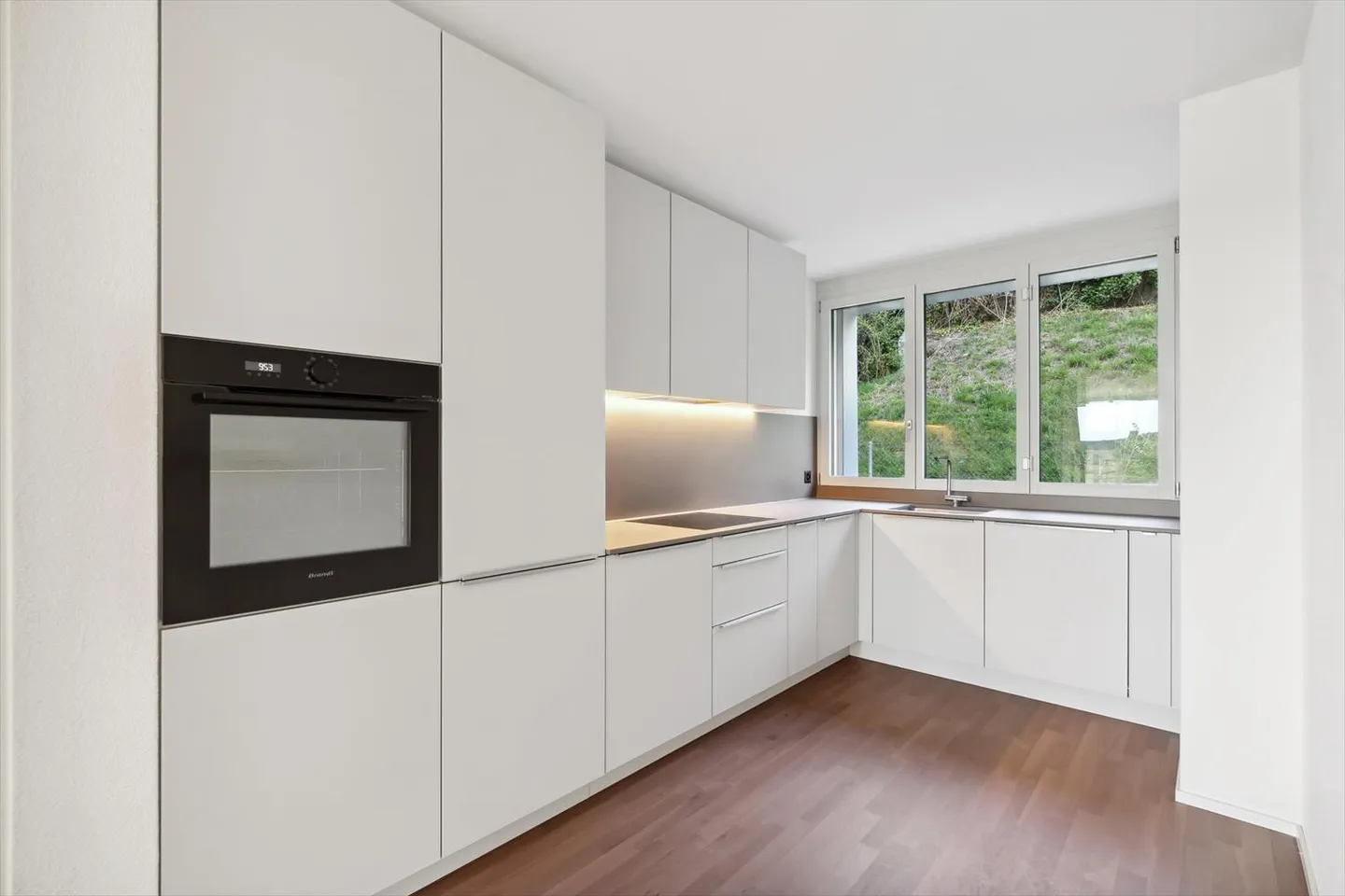 Superb new apartment 3.5 rooms of 80m2 near the city center - Photo 4 of 10