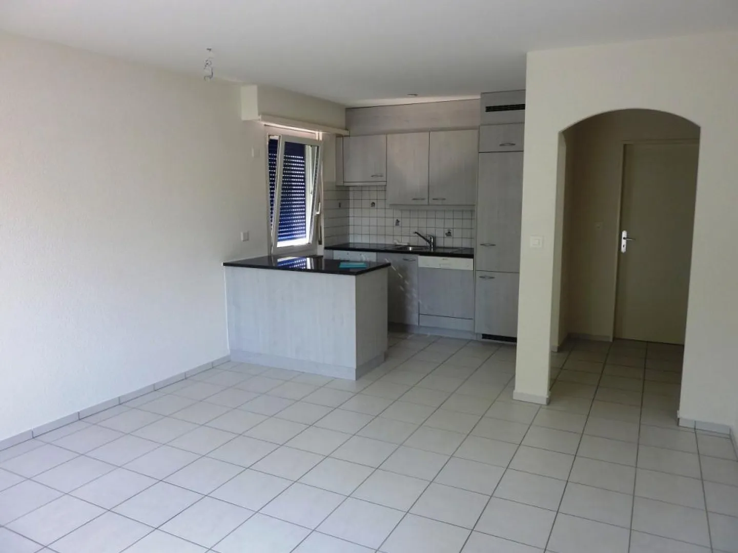 Appartement 3 pièces près du tram - Photo 2 sur 12