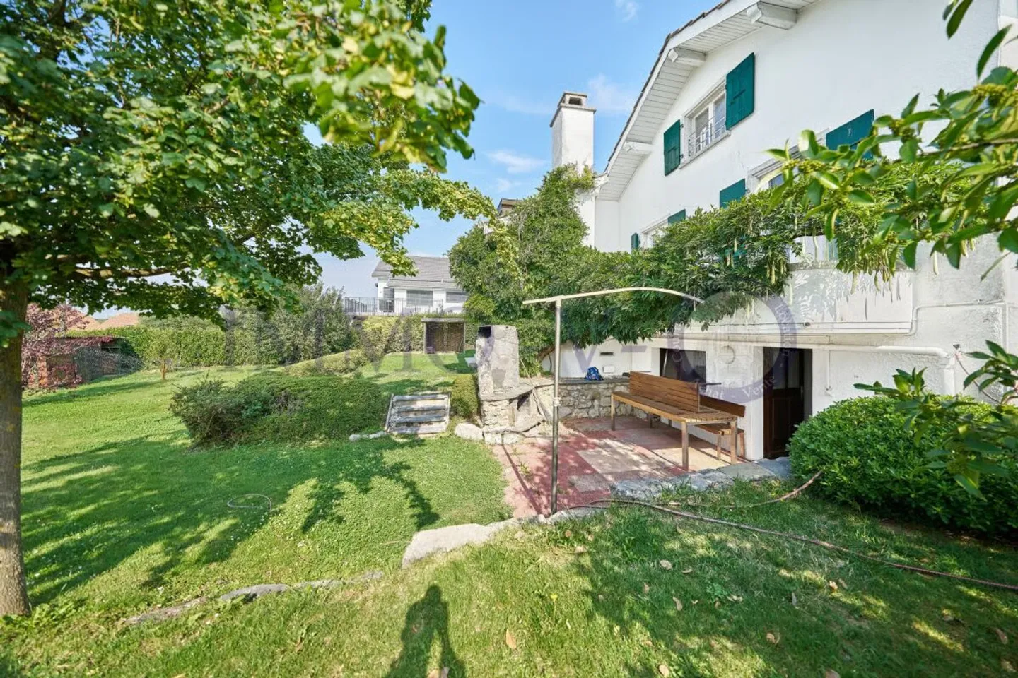 SPACIEUSE ET INDIVIDUELLE AVEC GRAND JARDIN - Foto 2 di 16