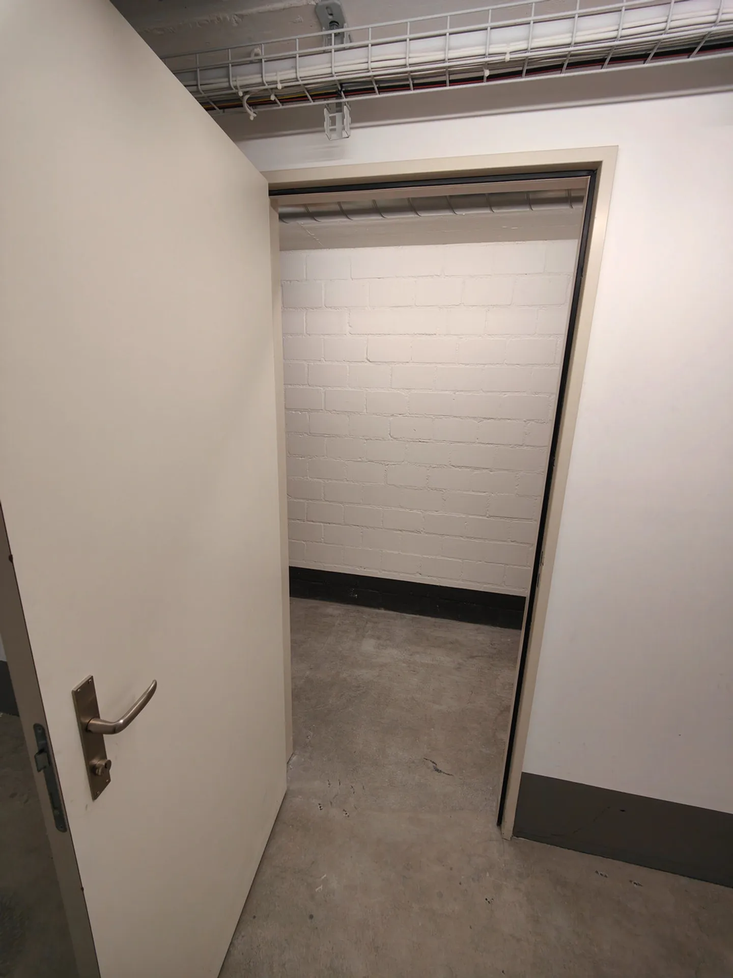 5m2 Salle de stockage Zurich District 7 - 5m2 Witikonerstrasse 15 - Photo 1 sur 7