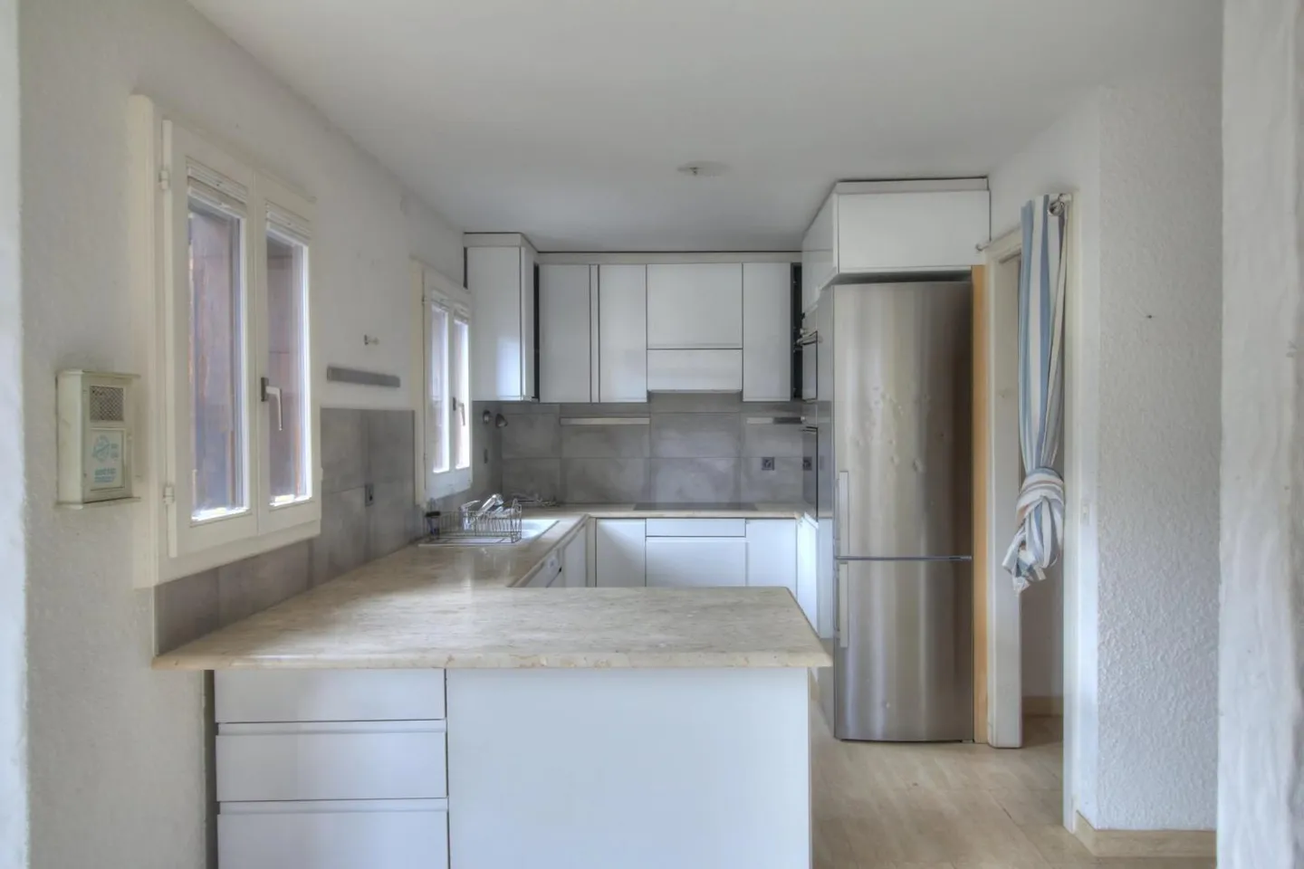 9-room House - Photo 5 of 13