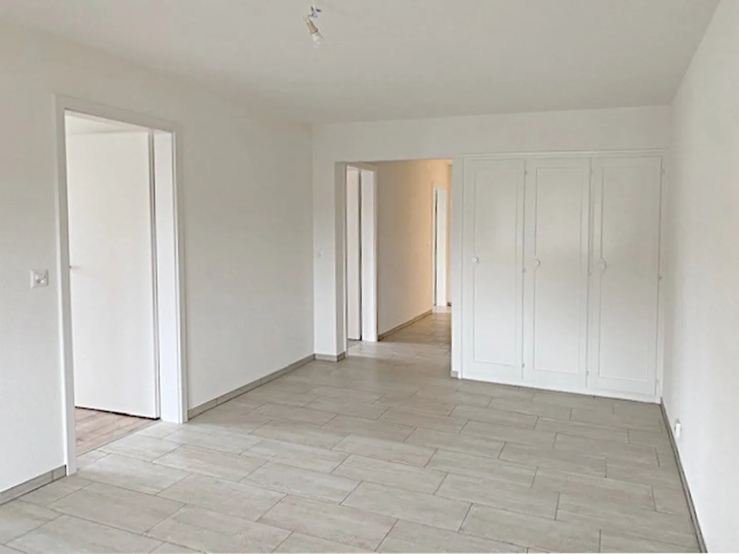 Appartamento 4 locali - Foto 1 di 7