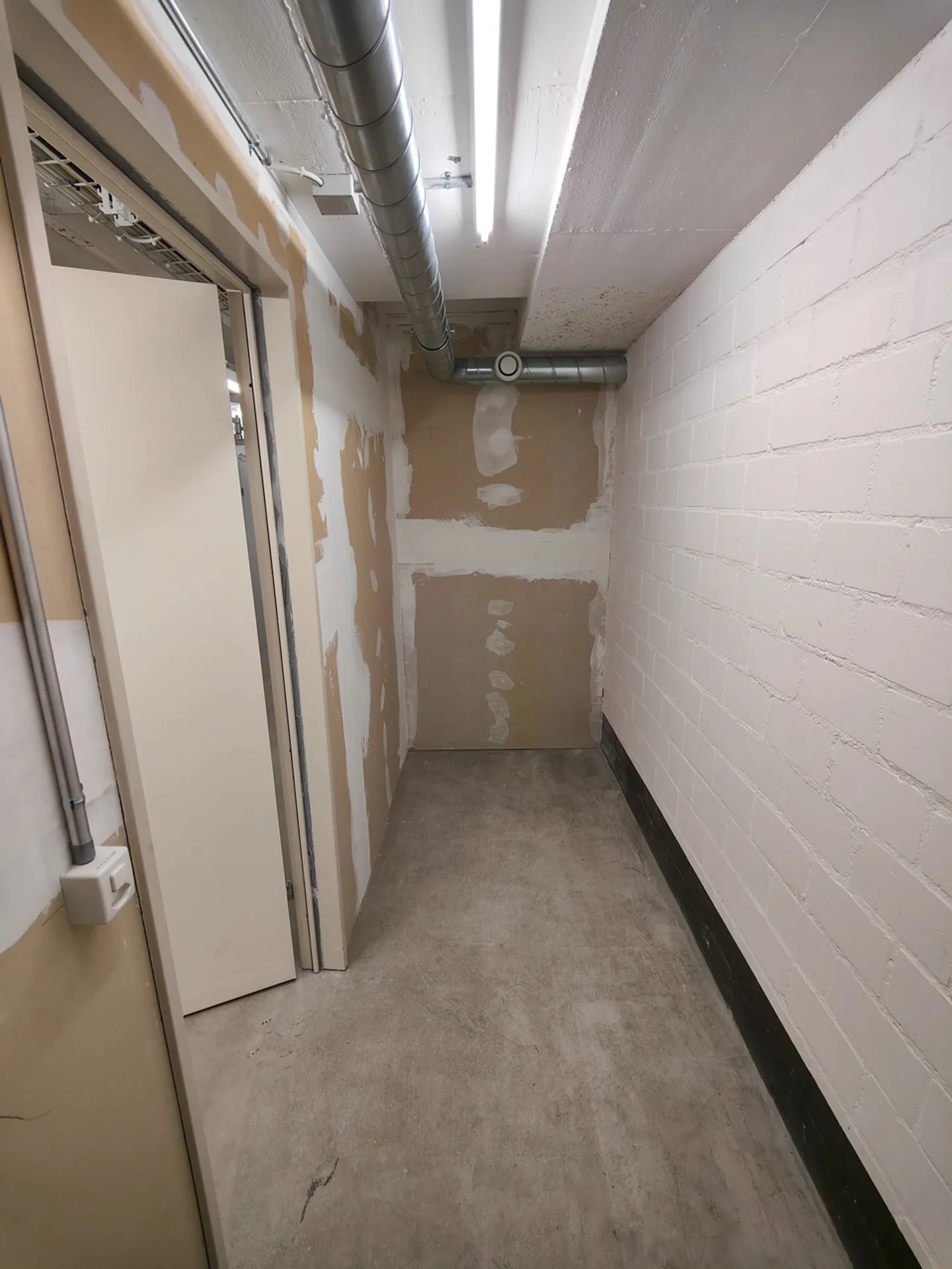 5m2 Salle de stockage Zurich District 7 - 5m2 Witikonerstrasse 15 - Photo 7 sur 7