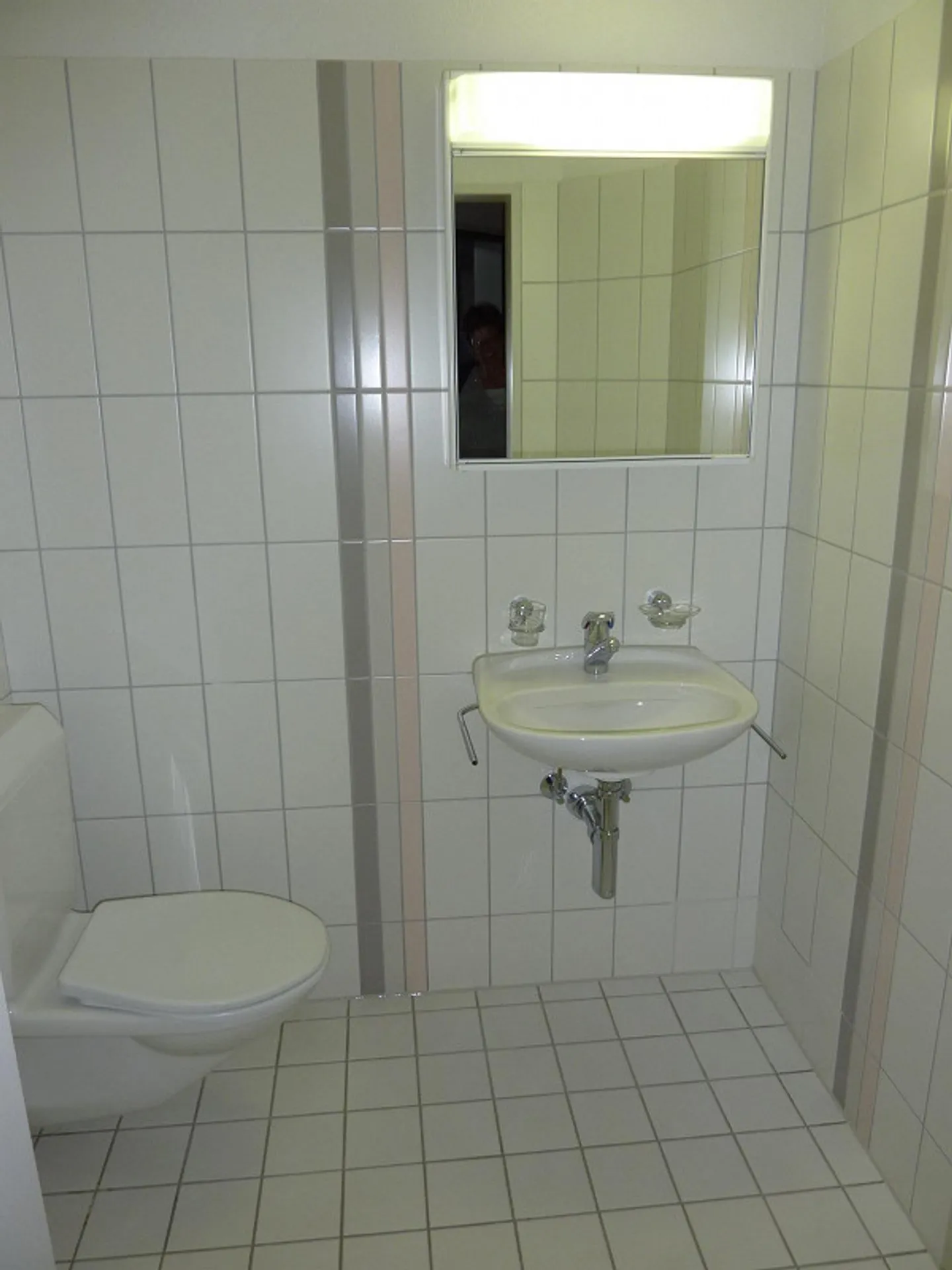 Bell'appartamento grande con camino! - Foto 5 di 8