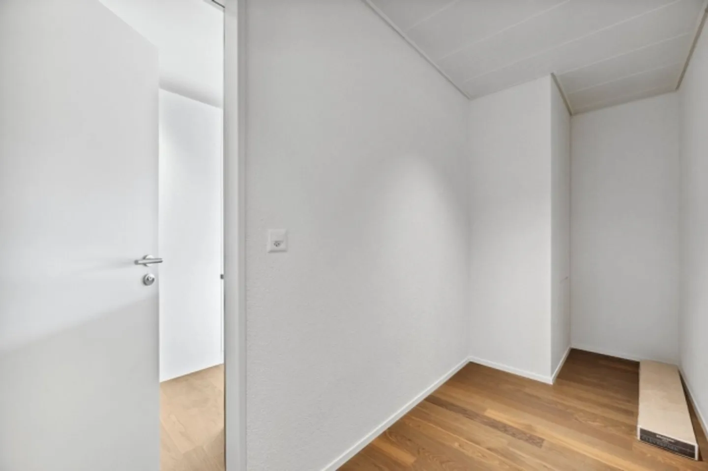 Recherche d'un nouveau locataire pour un espace de bureau lumineux et central - Photo 5 sur 6